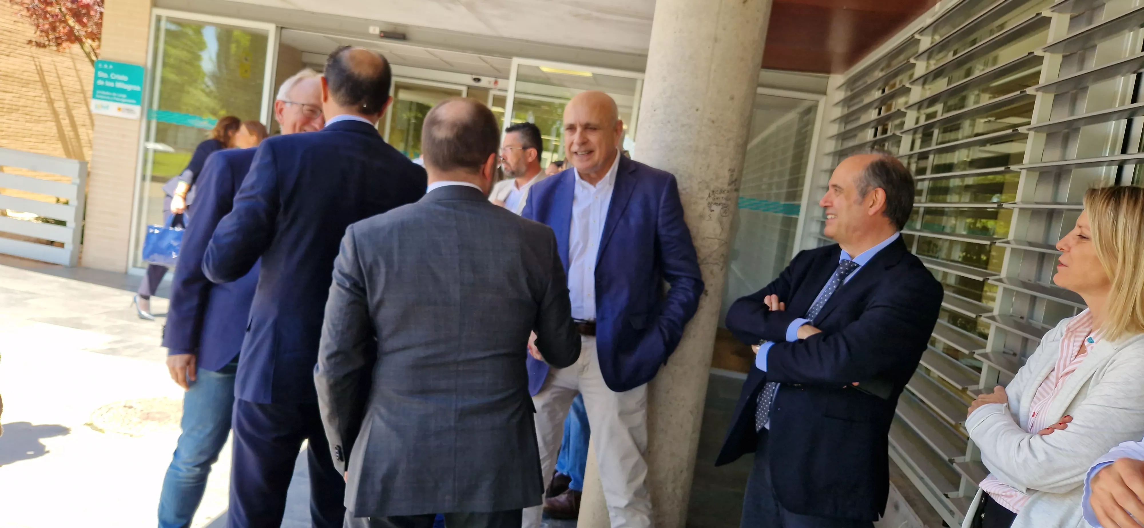 Visita a la unidad de psicogeriatría para mayores con trastornos mentales graves. Foto Myriam Martínez