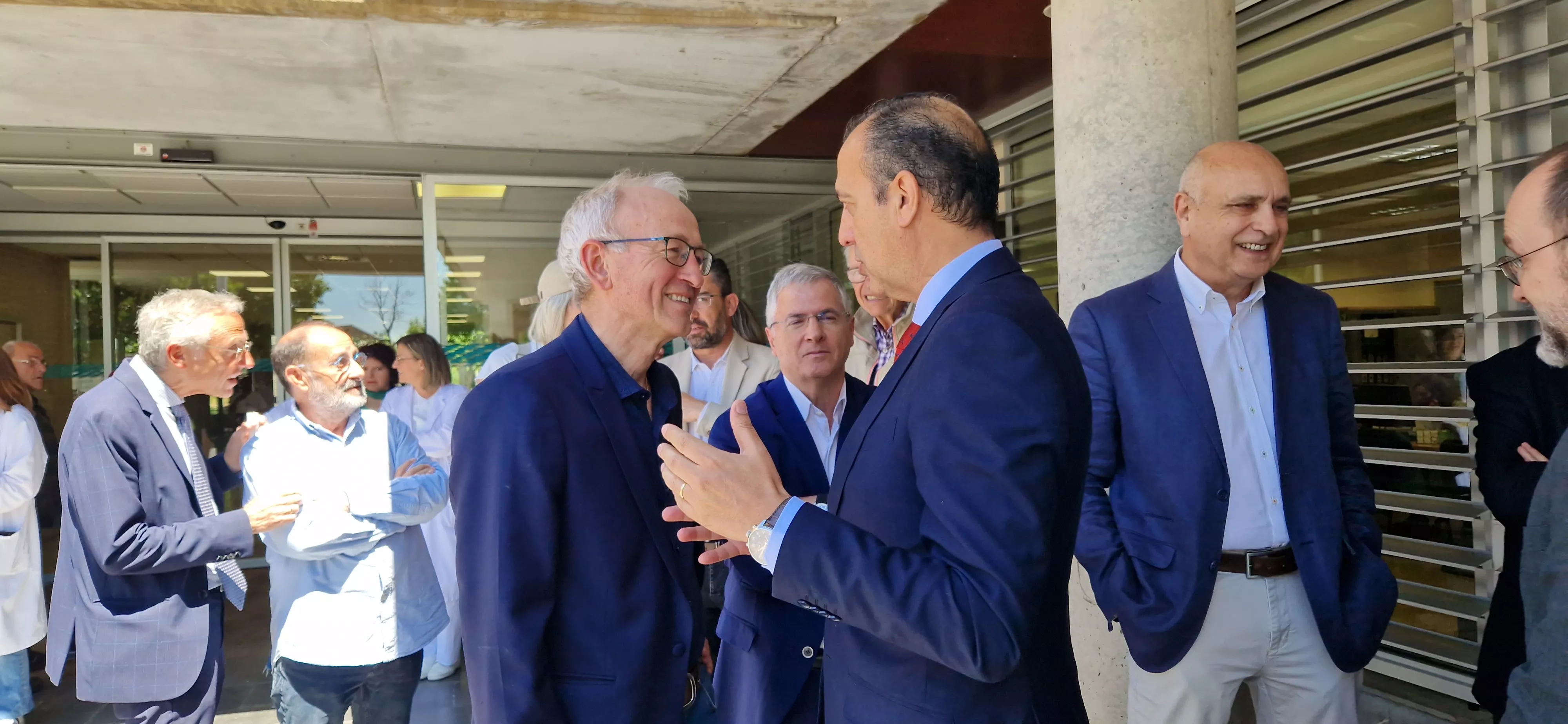 Visita a la unidad de psicogeriatría para mayores con trastornos mentales graves. Foto Myriam Martínez