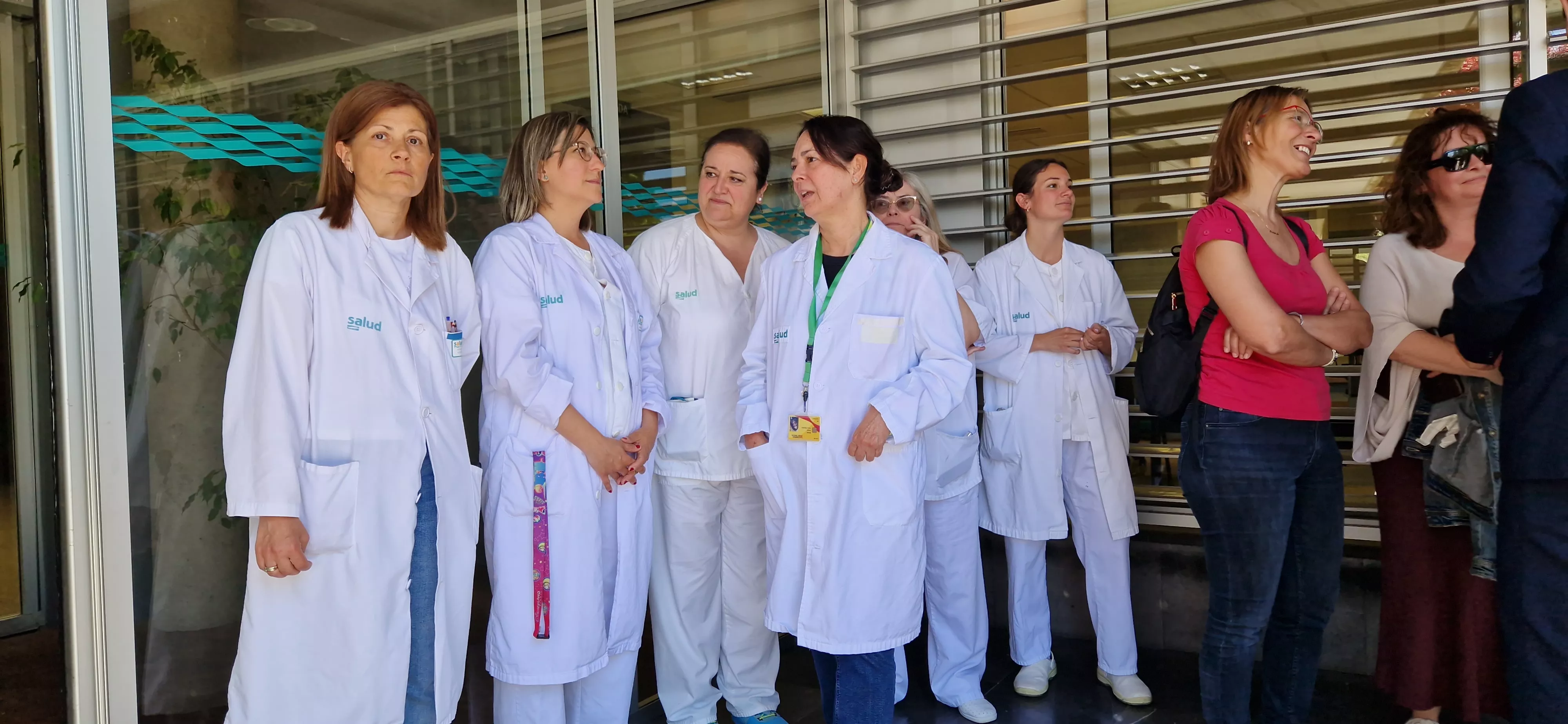 Visita a la unidad de psicogeriatría para mayores con trastornos mentales graves. Foto Myriam Martínez