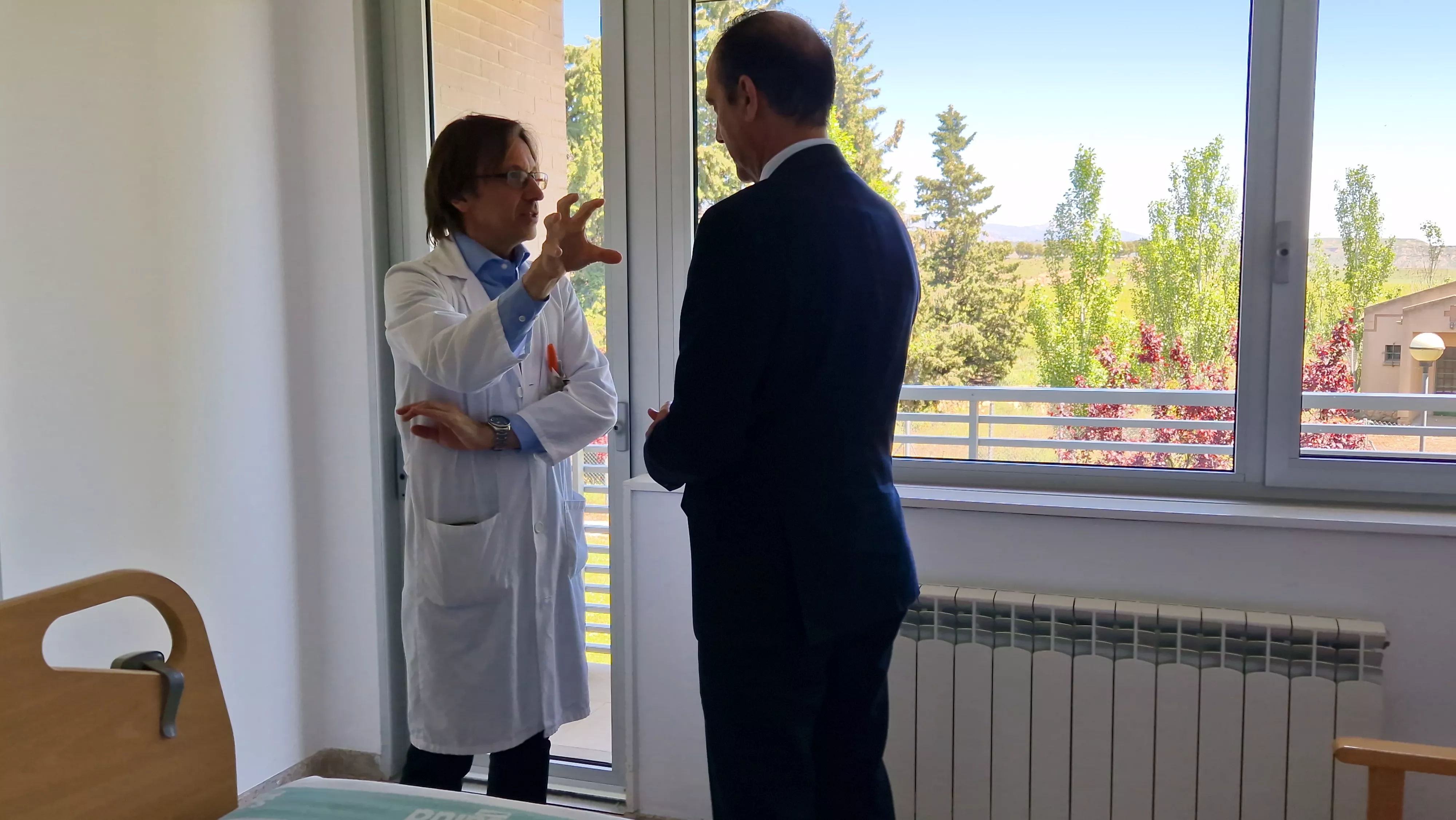 Visita a la unidad de psicogeriatría para mayores con trastornos mentales graves. Foto Myriam Martínez