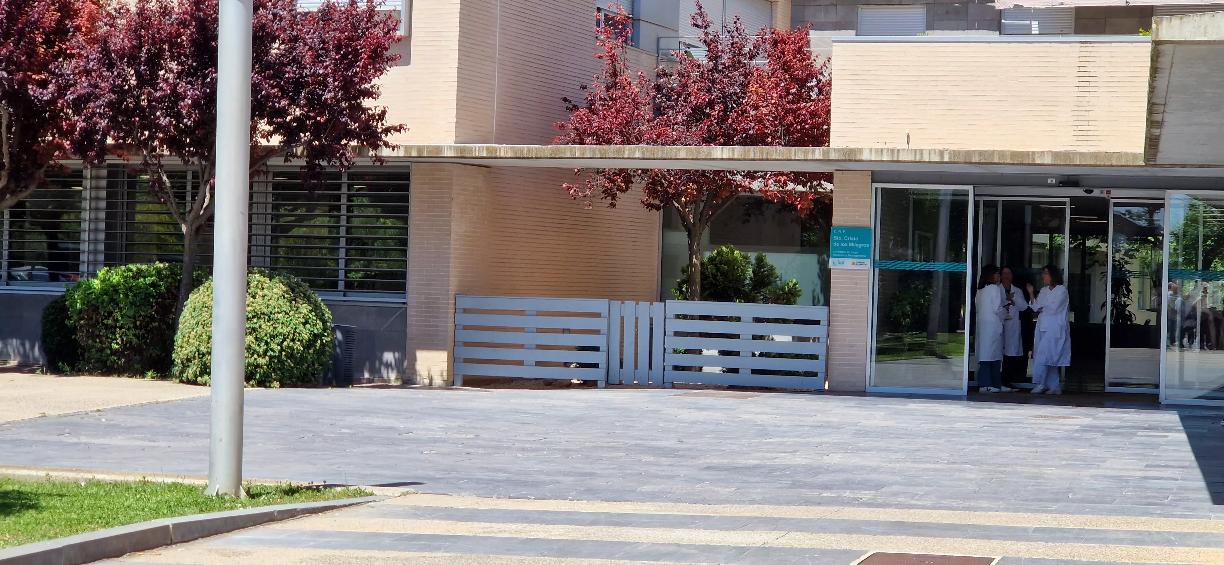 Visita a la unidad de psicogeriatría para mayores con trastornos mentales graves. Foto Myriam Martínez