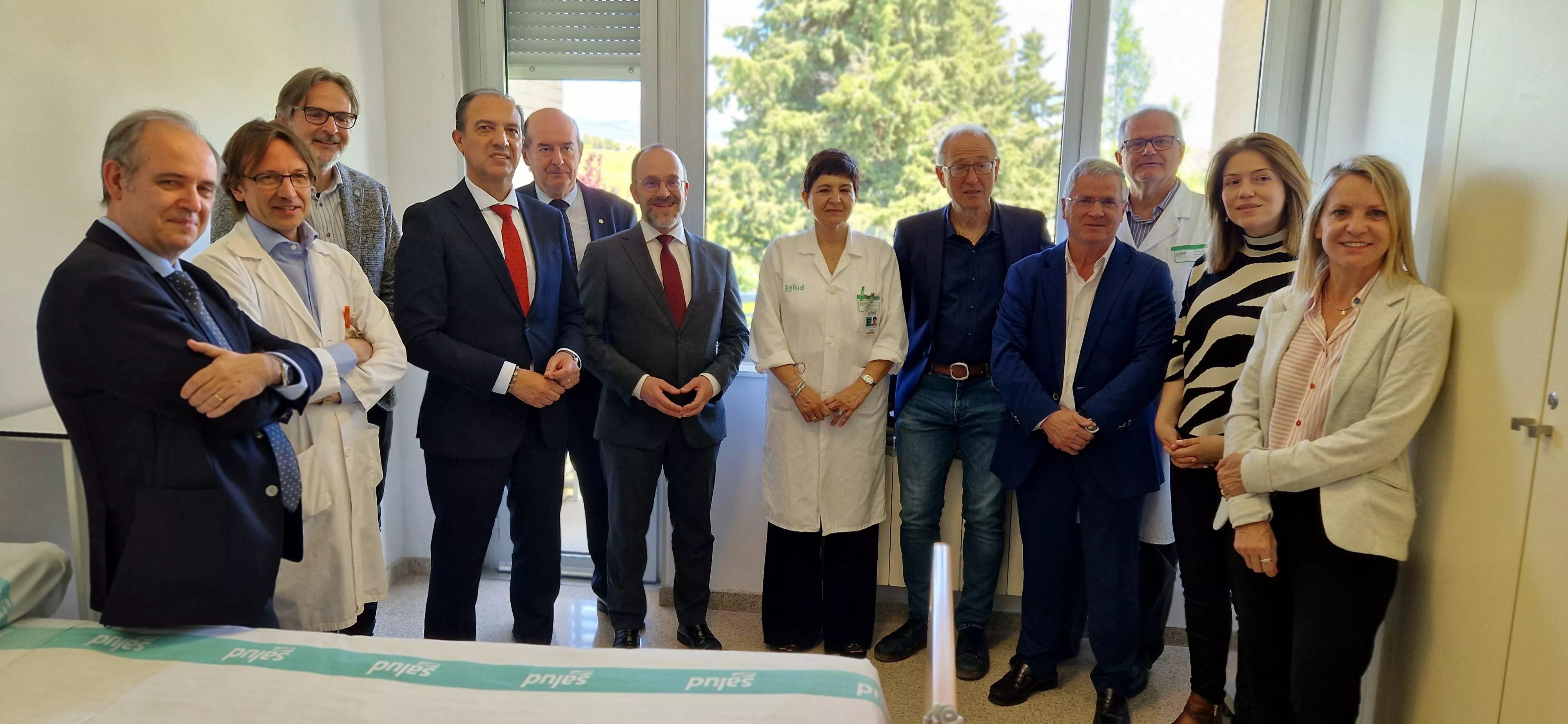 Visita a la unidad de psicogeriatría para mayores con trastornos mentales graves. Foto Myriam Martínez