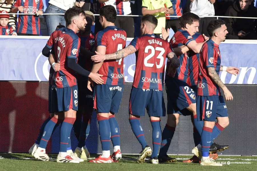 SD Huesca: todos al fútbol SD Huesca: todos al fútbol