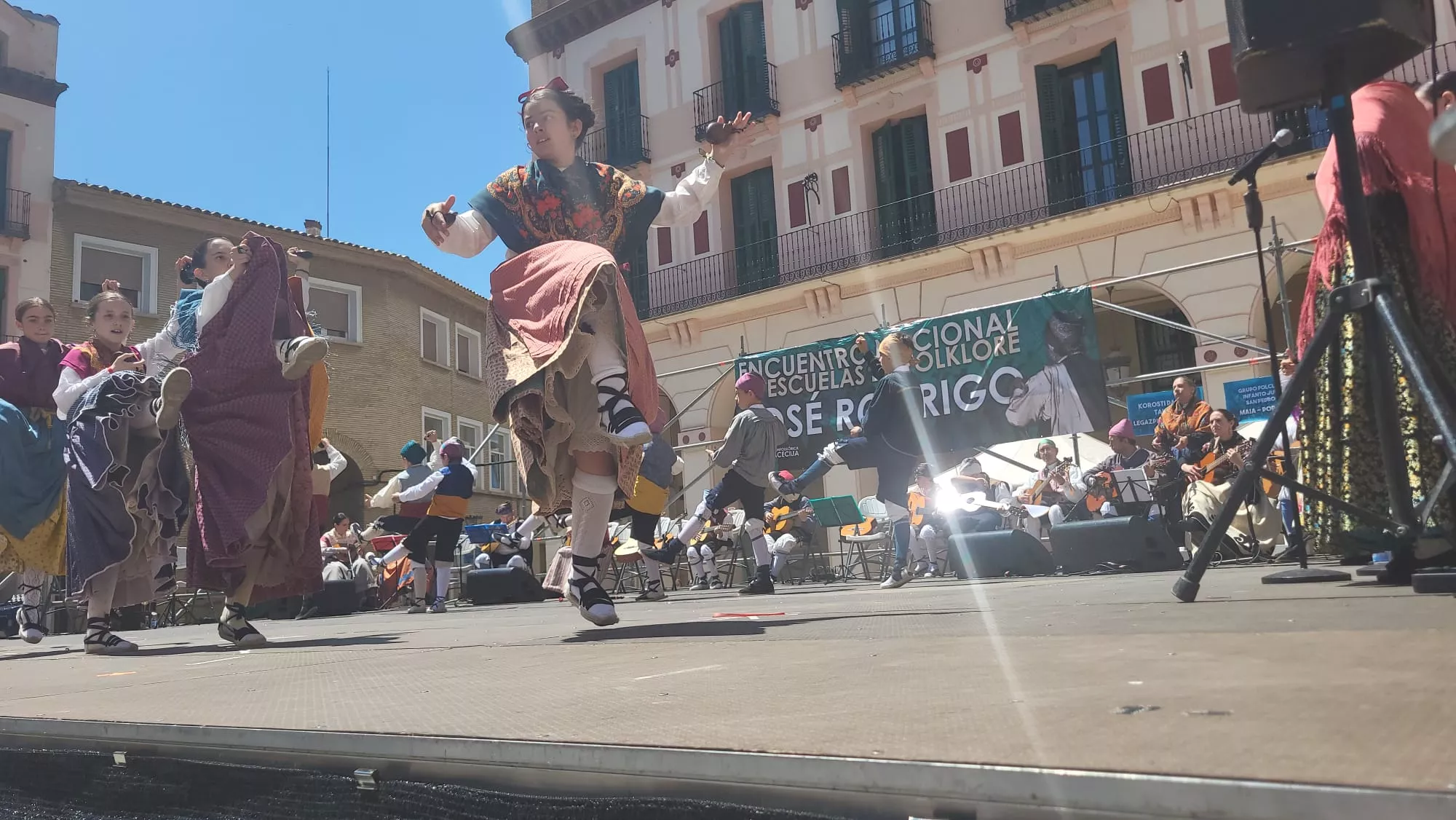 Encuentro de Escuelas de Folclore José Rodríguez en Huesca