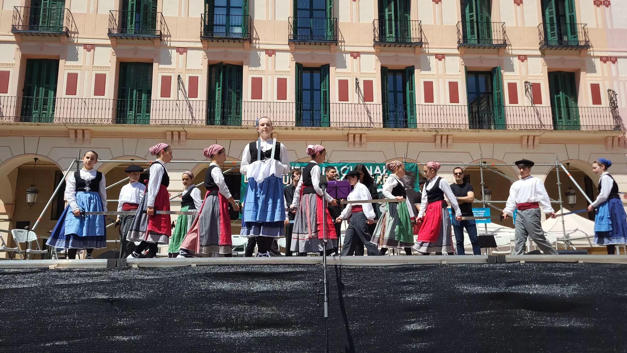 Encuentro de Escuelas de Folclore José Rodríguez en Huesca
