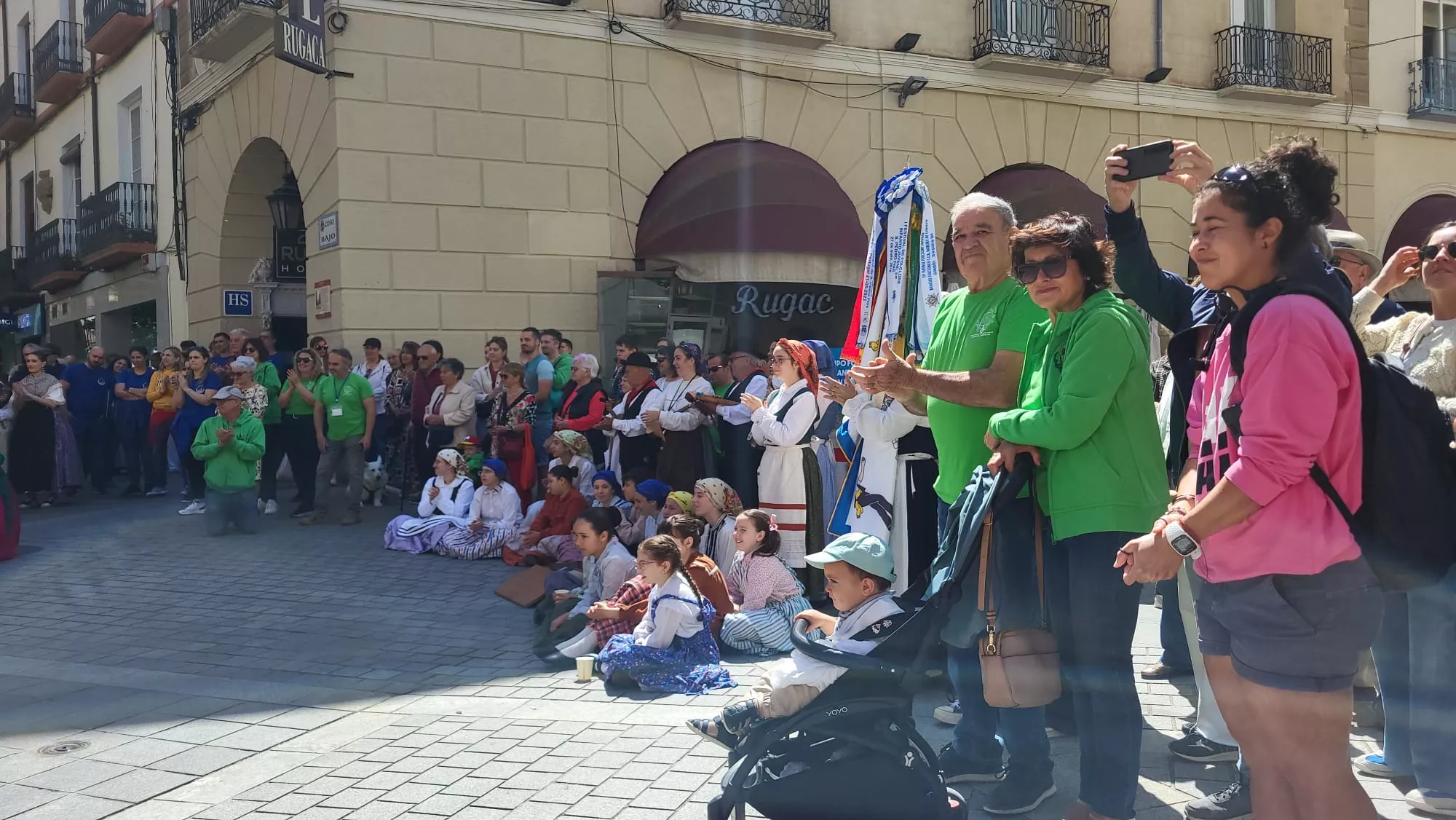 Encuentro de Escuelas de Folclore José Rodríguez en Huesca