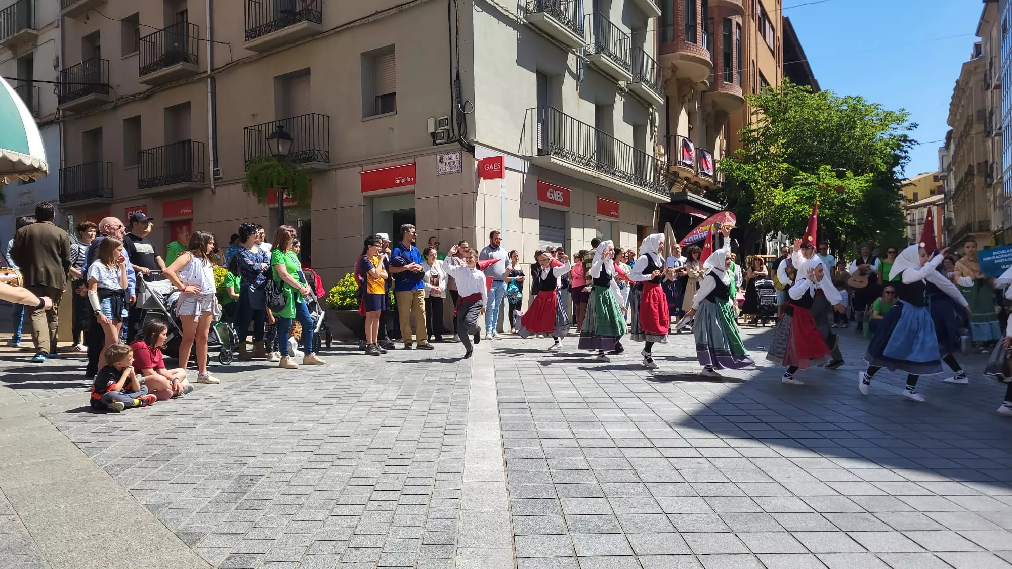 Encuentro de Escuelas de Folclore José Rodríguez en Huesca