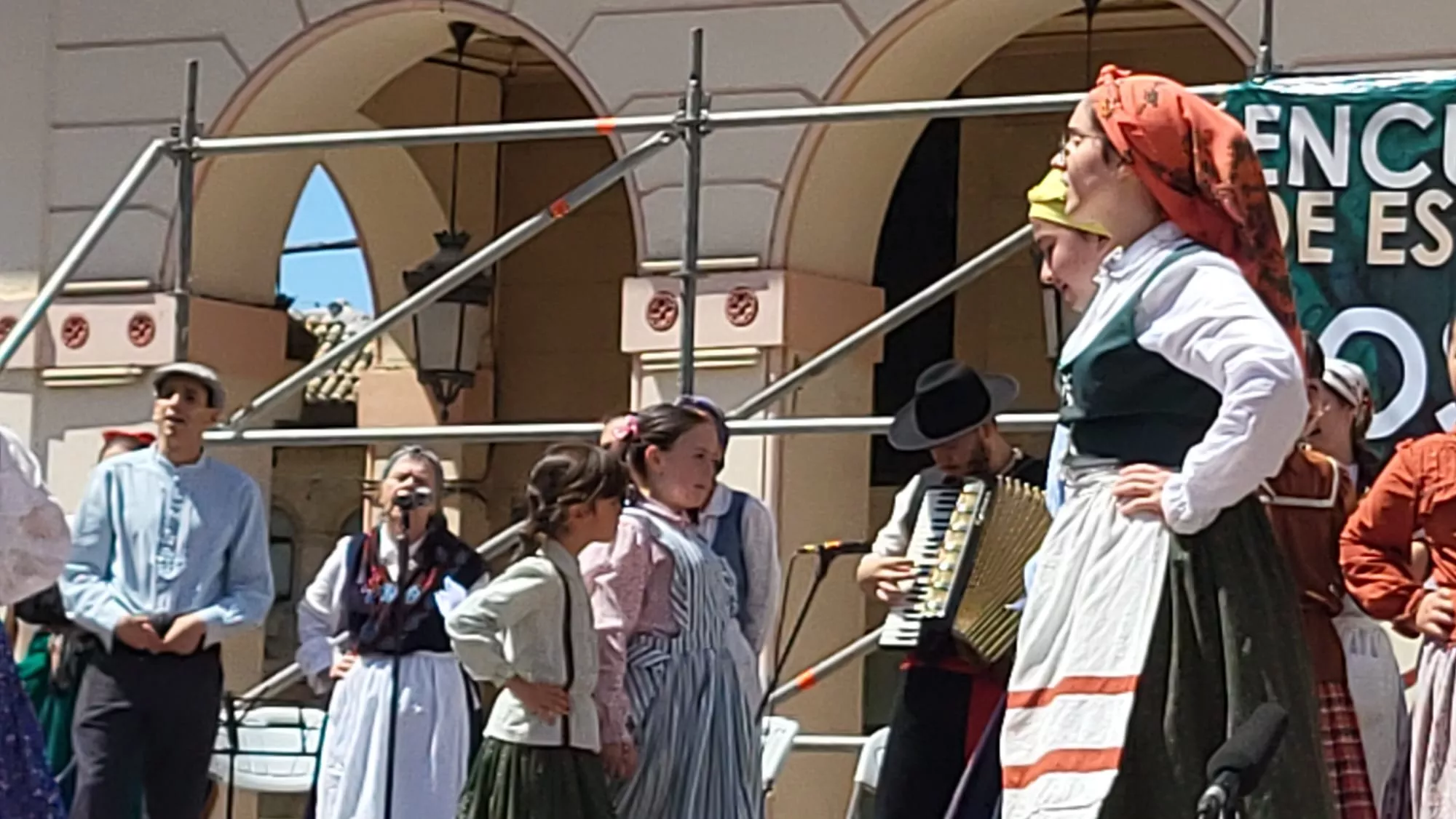 Encuentro de Escuelas de Folclore José Rodríguez en Huesca