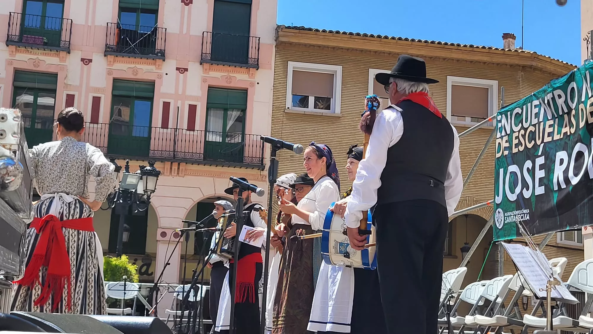 Encuentro de Escuelas de Folclore José Rodríguez en Huesca