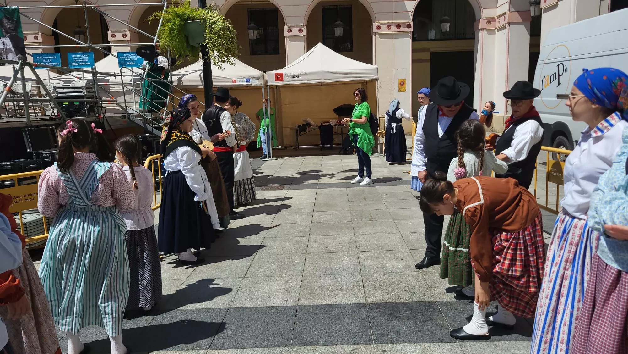 Encuentro de Escuelas de Folclore José Rodríguez en Huesca