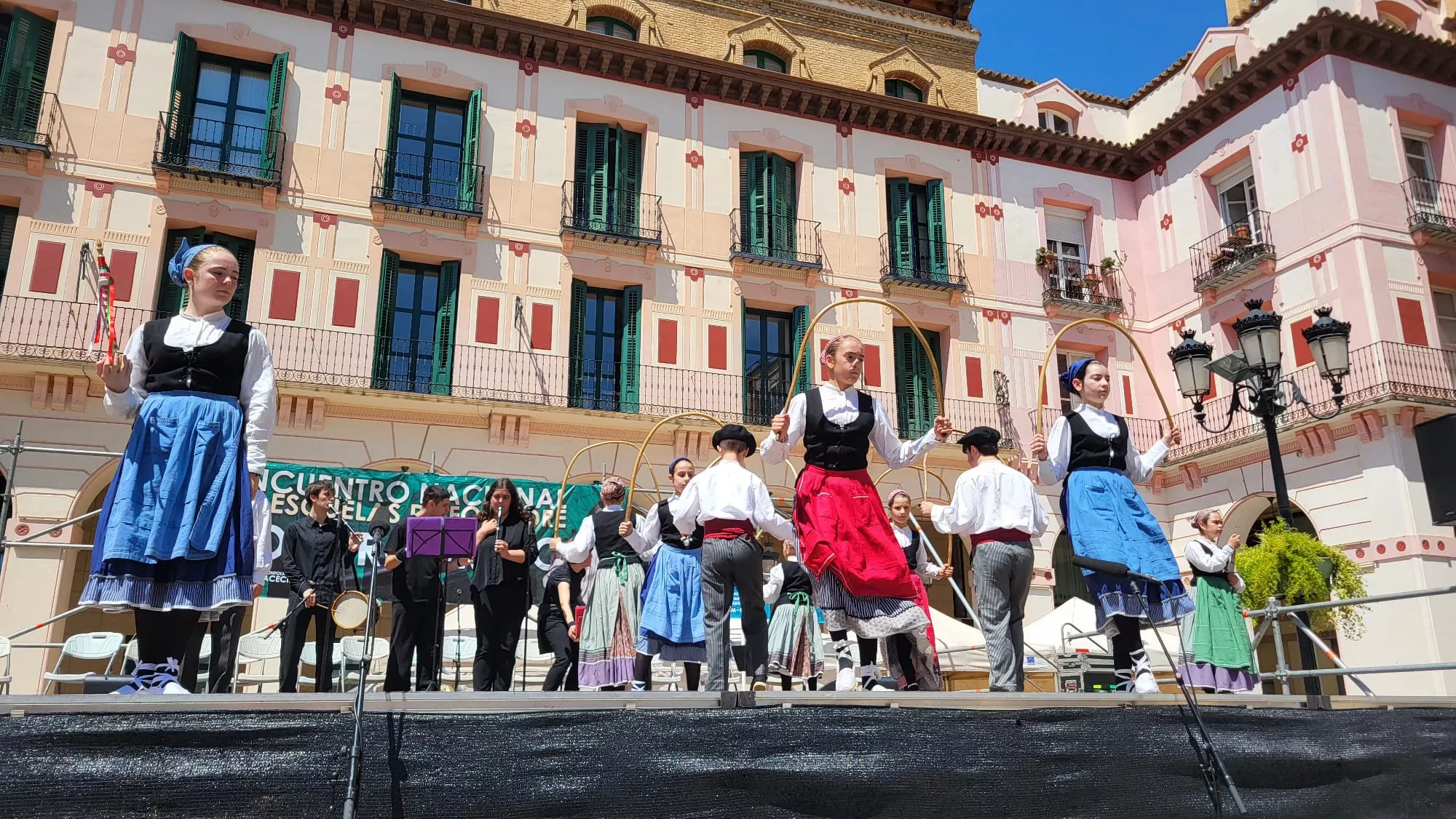 Encuentro de Escuelas de Folclore José Rodríguez en Huesca
