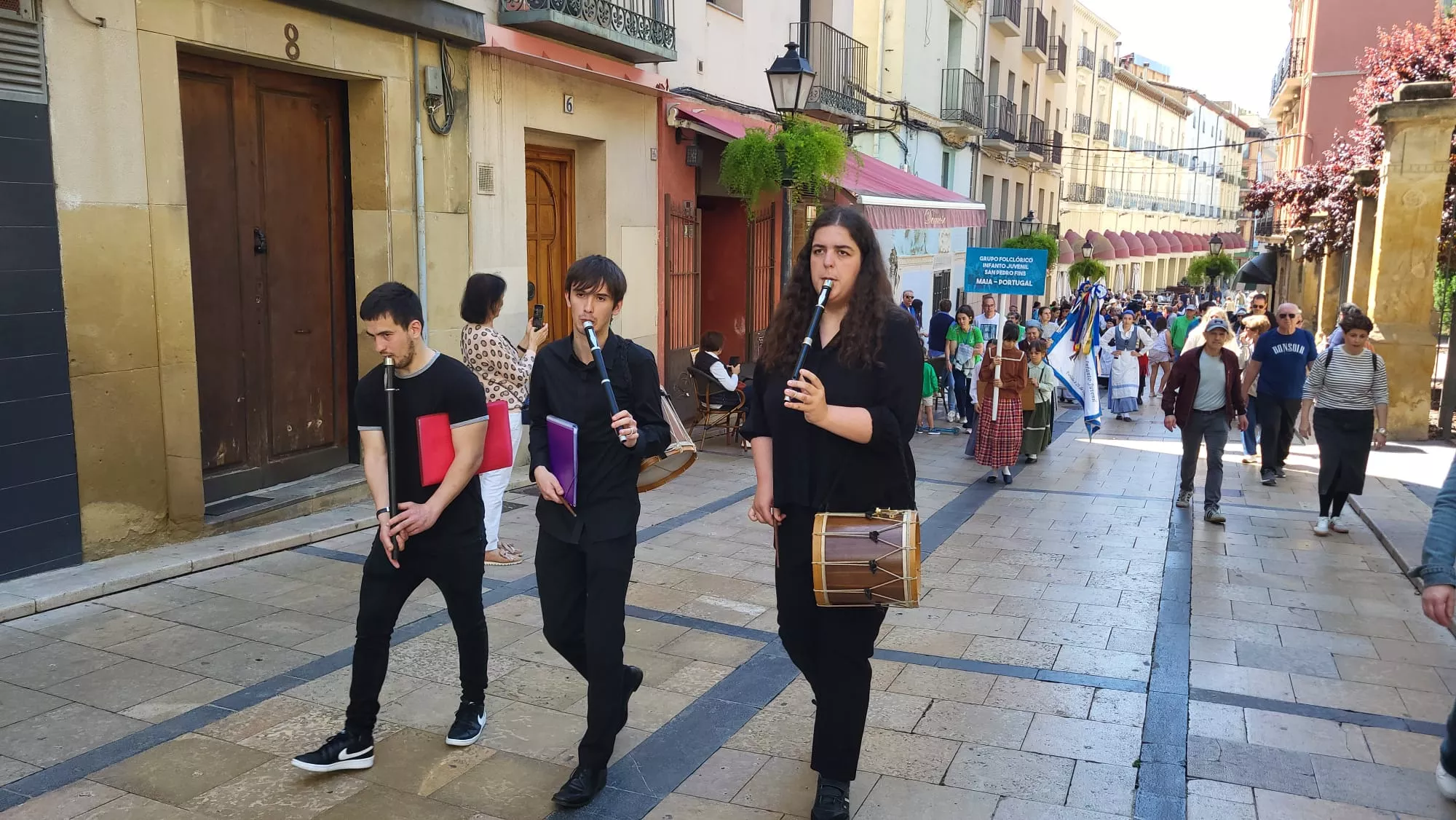 Encuentro de Escuelas de Folclore José Rodríguez en Huesca