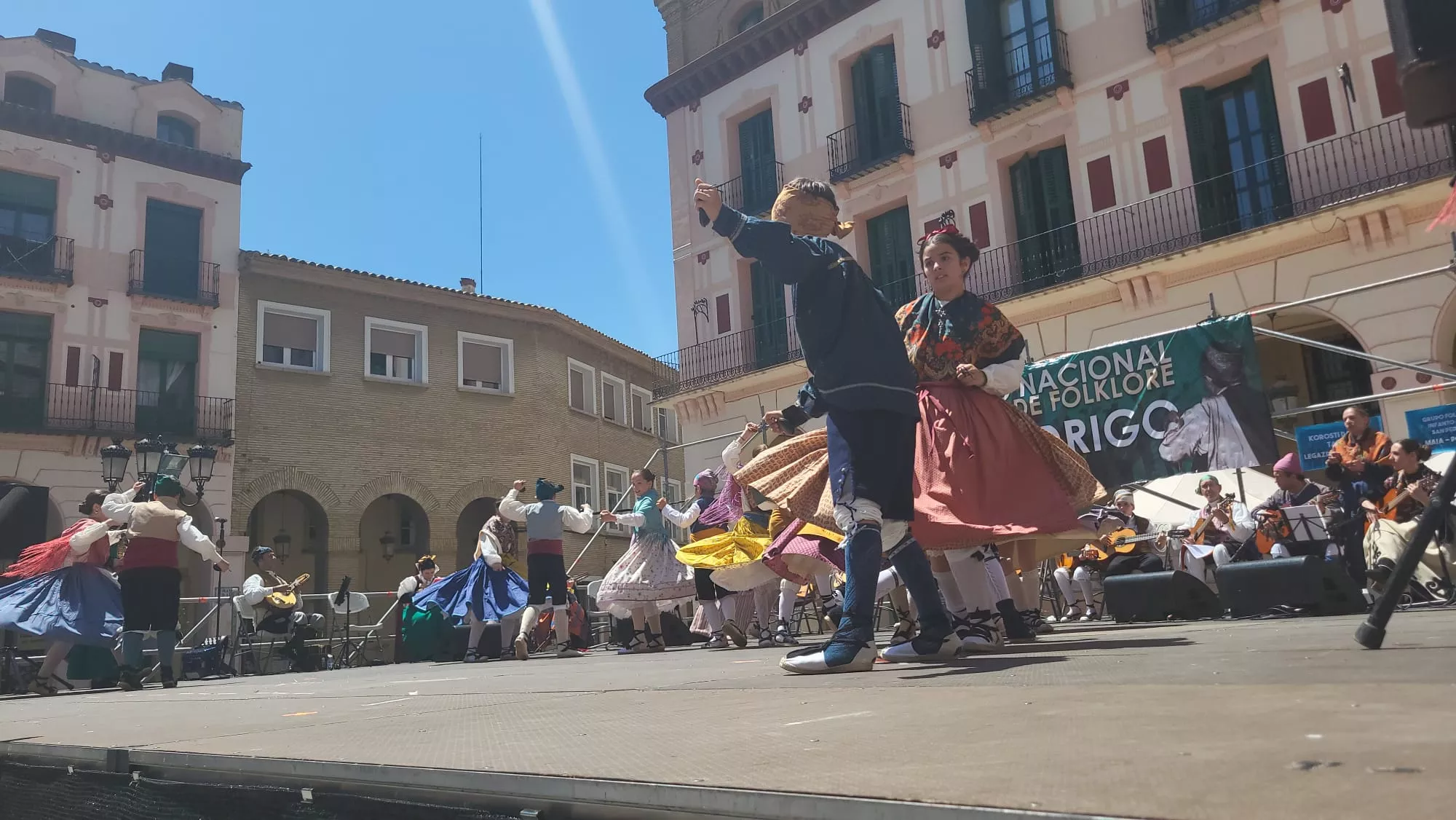 Encuentro de Escuelas de Folclore José Rodríguez en Huesca