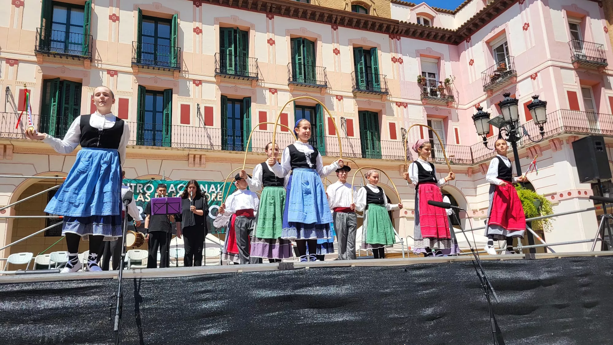 Encuentro de Escuelas de Folclore José Rodríguez en Huesca