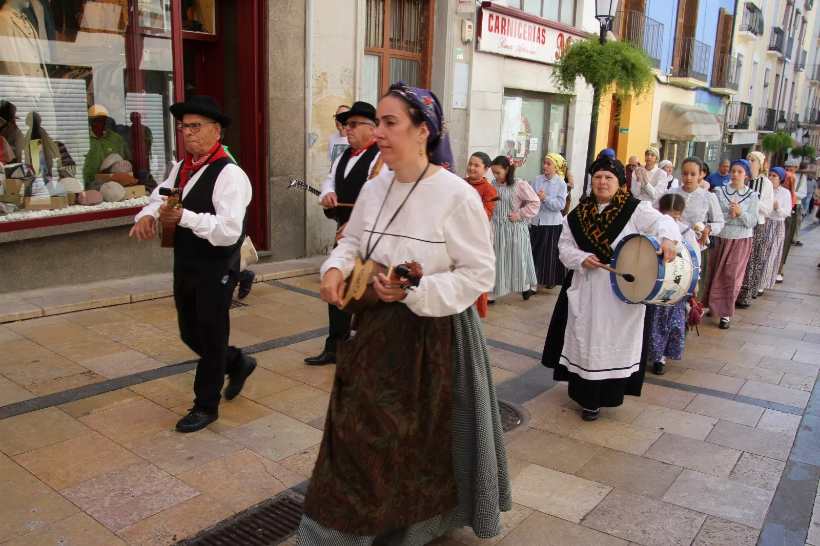Encuentro de Escuelas de Folclore José Rodríguez en Huesca. Foto Carlos Neofato