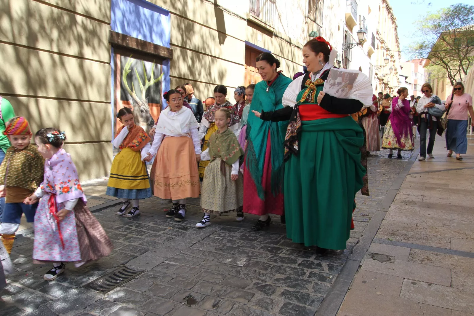 Encuentro de Escuelas de Folclore José Rodríguez en Huesca. Foto Carlos Neofato