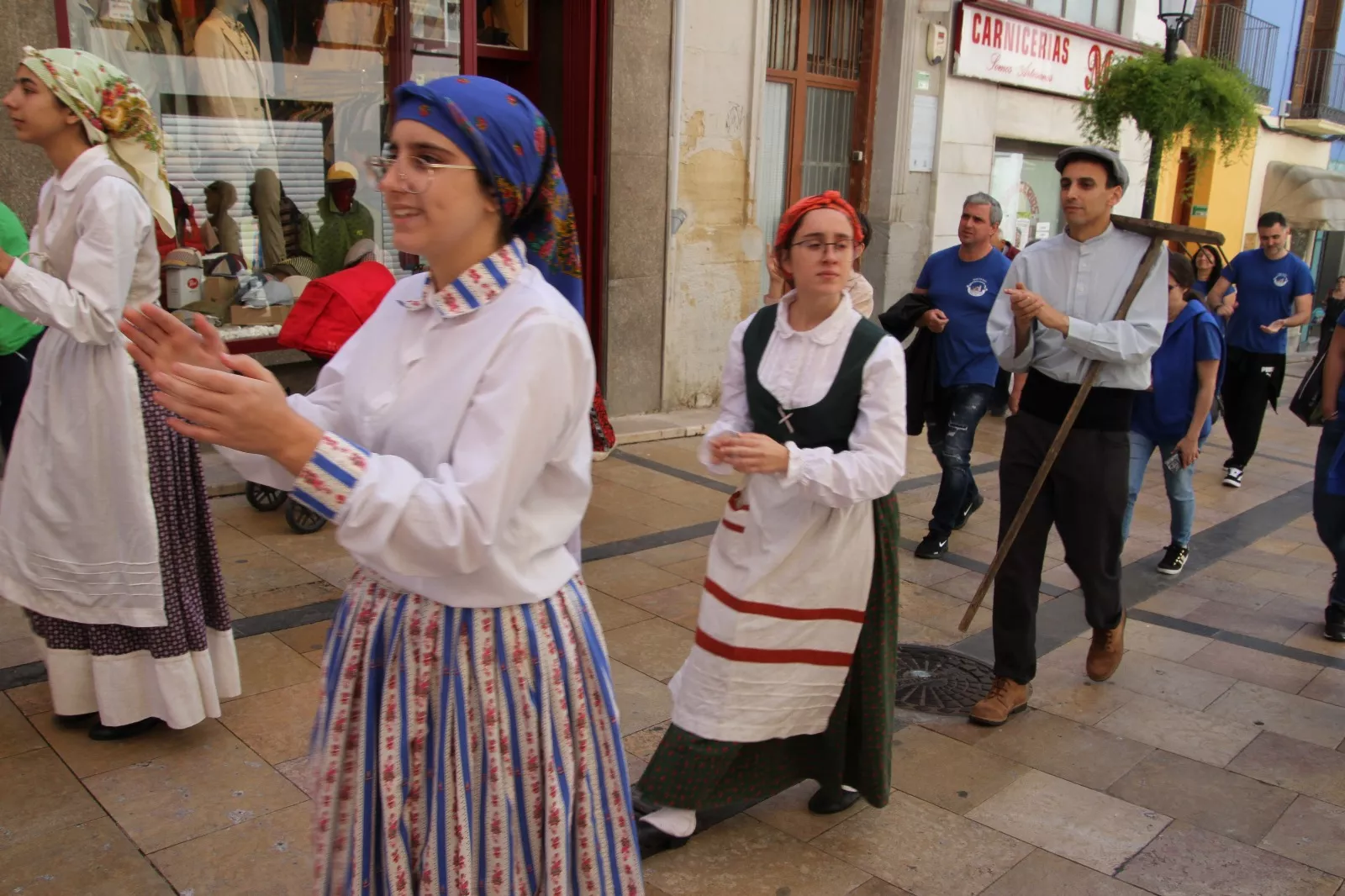 Encuentro de Escuelas de Folclore José Rodríguez en Huesca. Foto Carlos Neofato