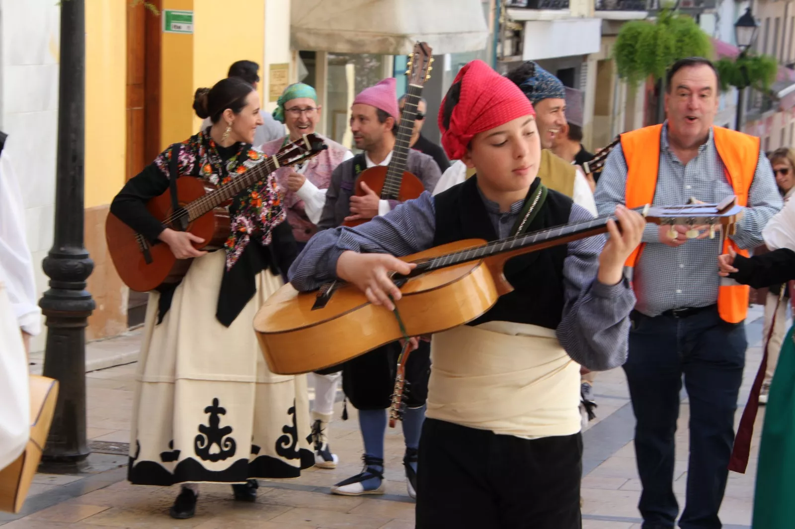 Encuentro de Escuelas de Folclore José Rodríguez en Huesca. Foto Carlos Neofato
