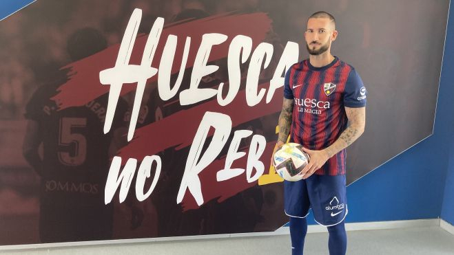 Sielva, de azulgrana, en El Alcoraz. Foto: Adrián Mora Sielva, de azulgrana, en El Alcoraz. Foto: Adrián Mora