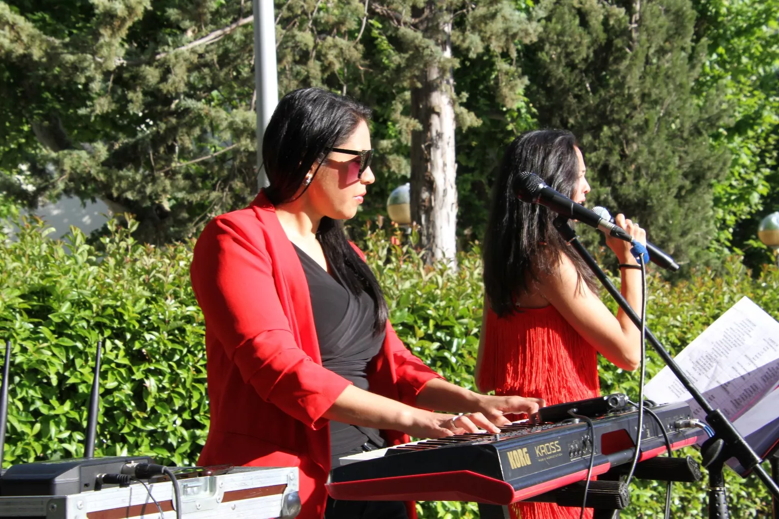 Sácame a Bailar versión verano en el Parque de Huesca. Foto Carlos Neofato