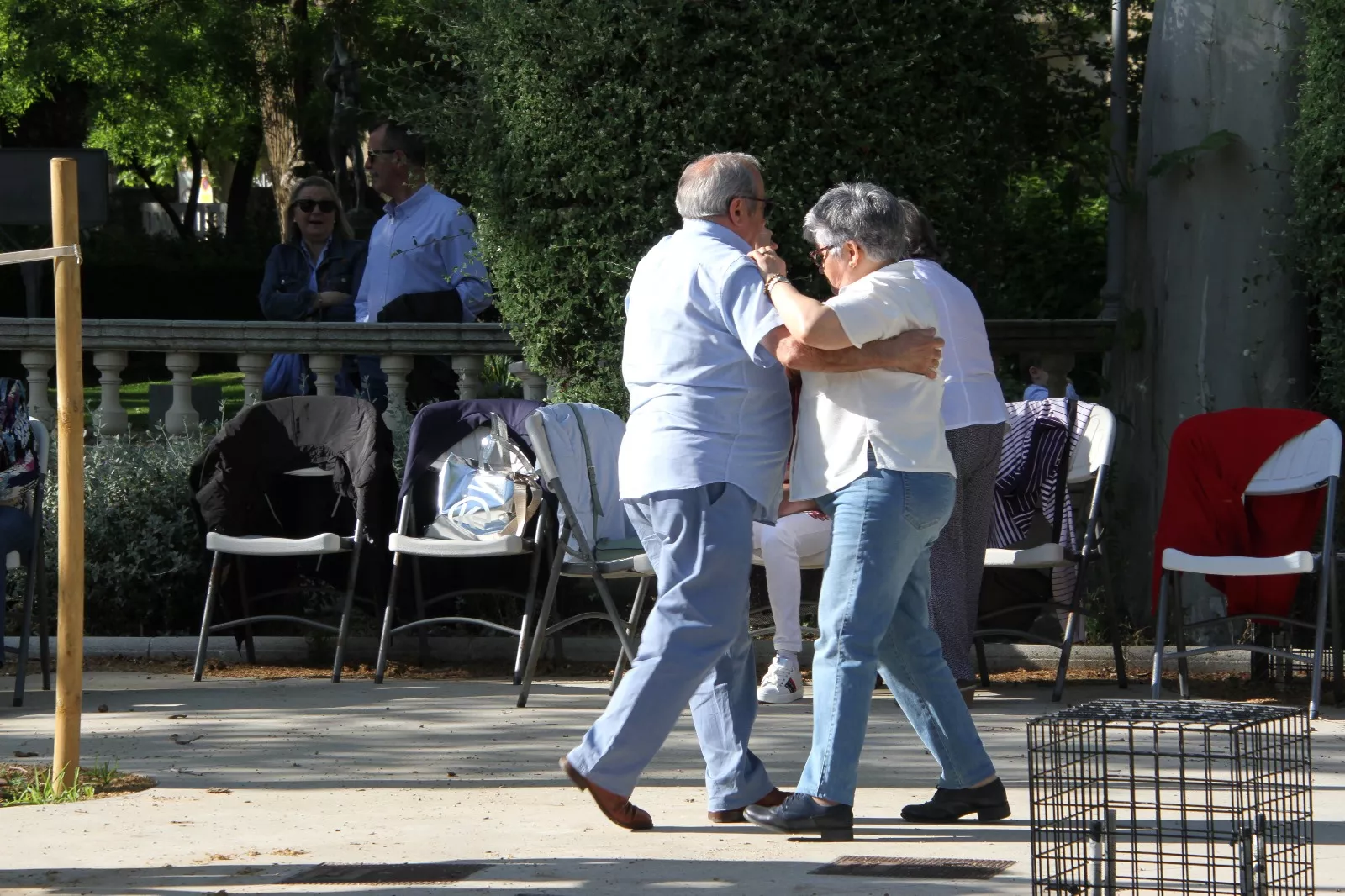 Sácame a Bailar versión verano en el Parque de Huesca. Foto Carlos Neofato