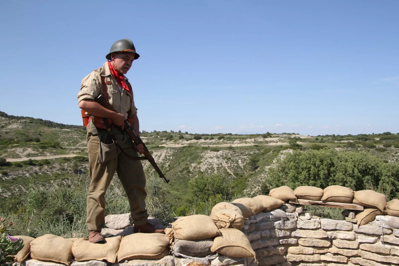 VII edición de la Trinchera Viviente en Alcubierre. Foto Carlos Neofato