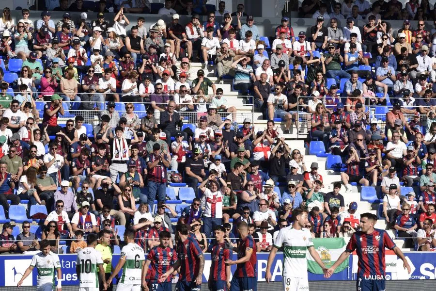 El Grupo Aramón y la Sociedad Deportiva Huesca han formalizado un acuerdo de patrocinio. El Grupo Aramón y la Sociedad Deportiva Huesca han formalizado un acuerdo de patrocinio.