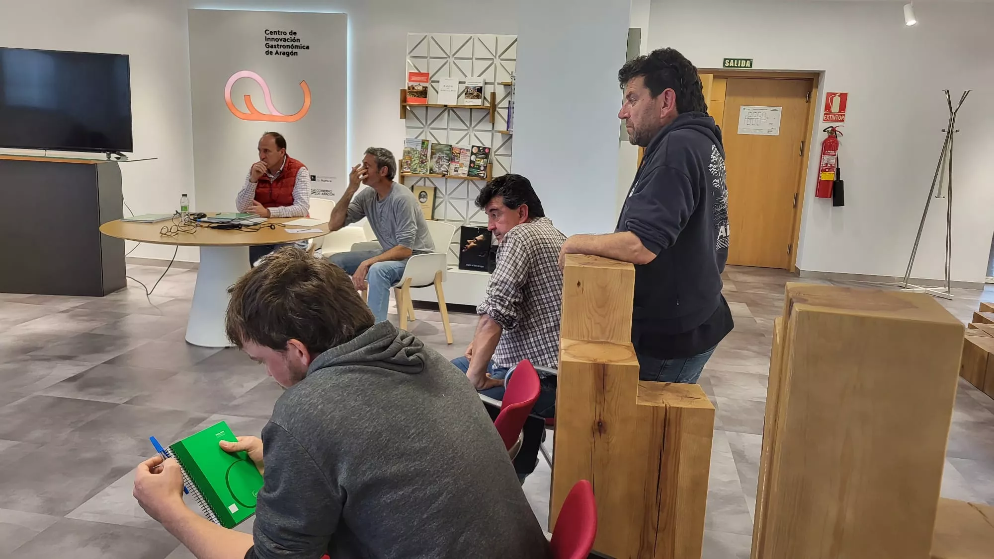 Reunión de hortelanos y otros productores en el Ciga de Huesca