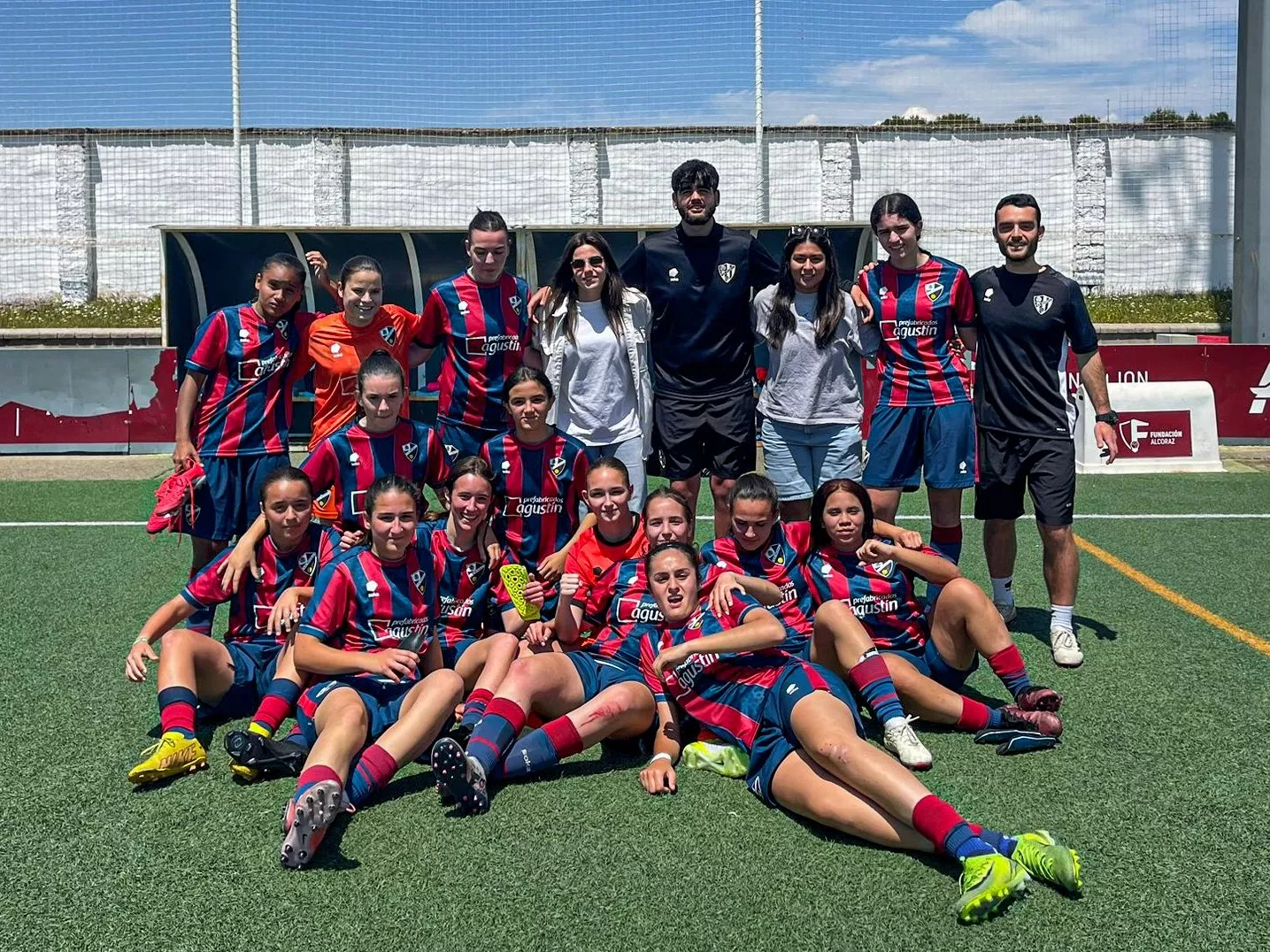 El Huesca Femenino celebra el ascenso a 3ª RFEF.
