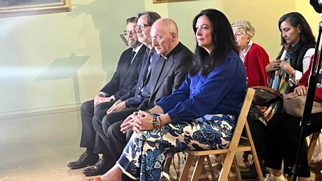Asistentes a la presentación de las autoguías en el Museo Diocesano. Asistentes a la presentación de las autoguías en el Museo Diocesano.