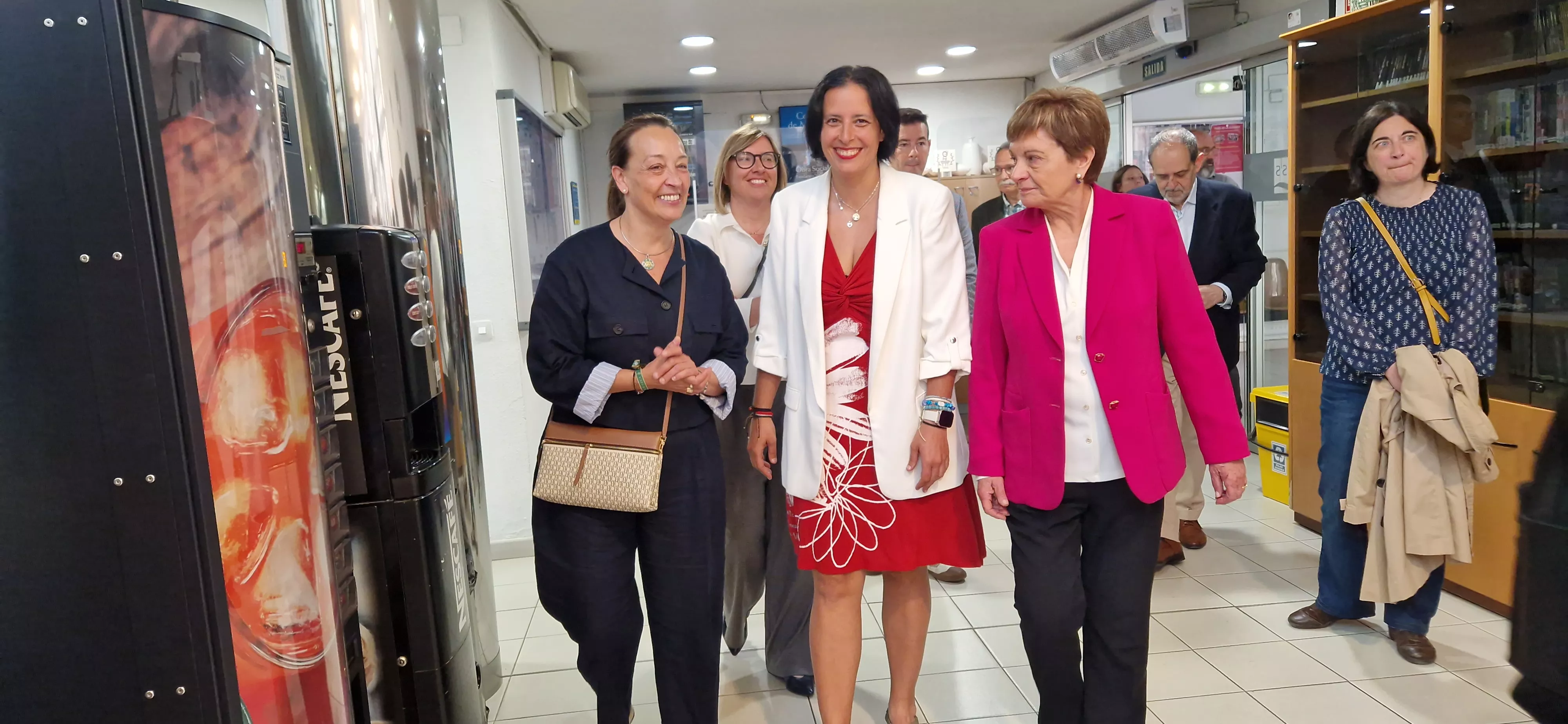Visita de la consejera Susín al Hogar de Personas Mayores de Huesca. Foto Myriam Martínez