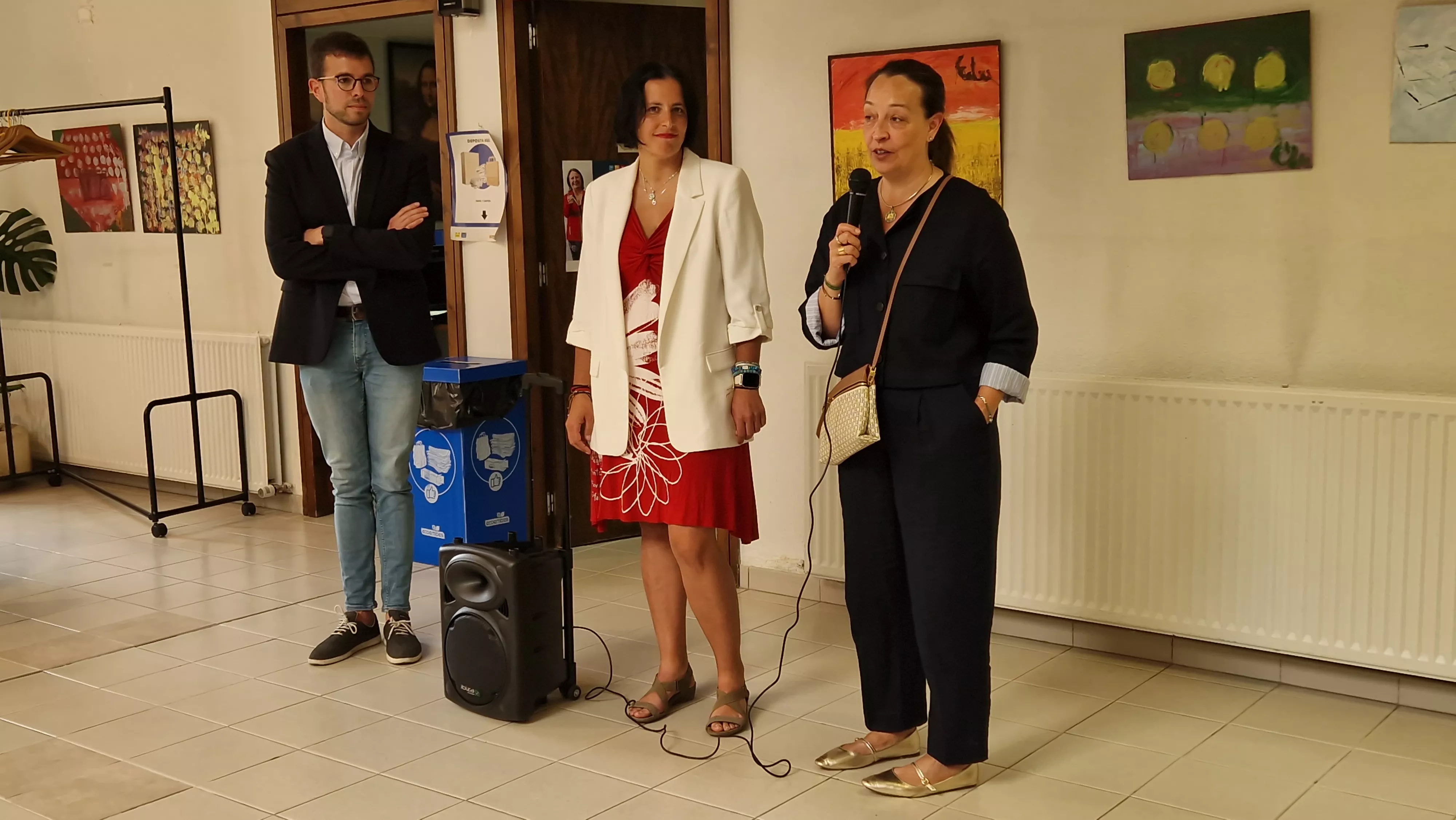 Visita de la consejera Susín al Hogar de Personas Mayores de Huesca. Foto Myriam Martínez