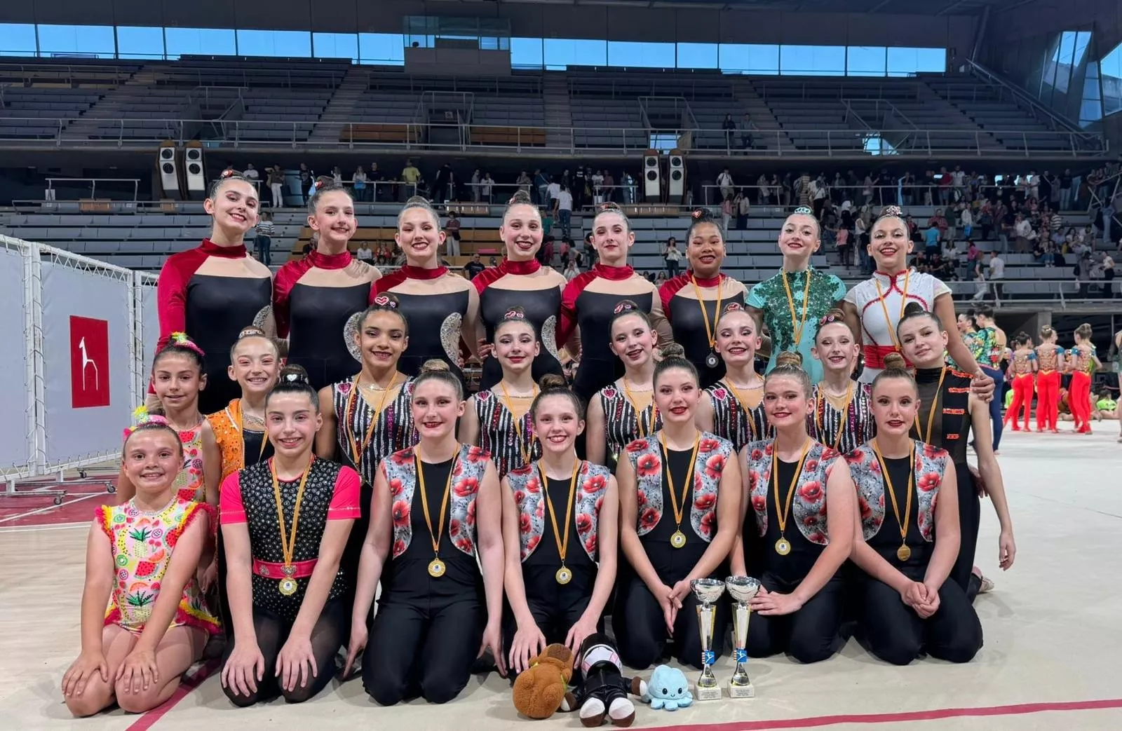 Club 90: Equipo Infantil absoluto, equipo Junior absoluto, equipo infantil autonómico A, equipo Benjamín autonómico A, Marta Otin, Maria Otin, Shannea MARCO, Paula Torres, Aroa