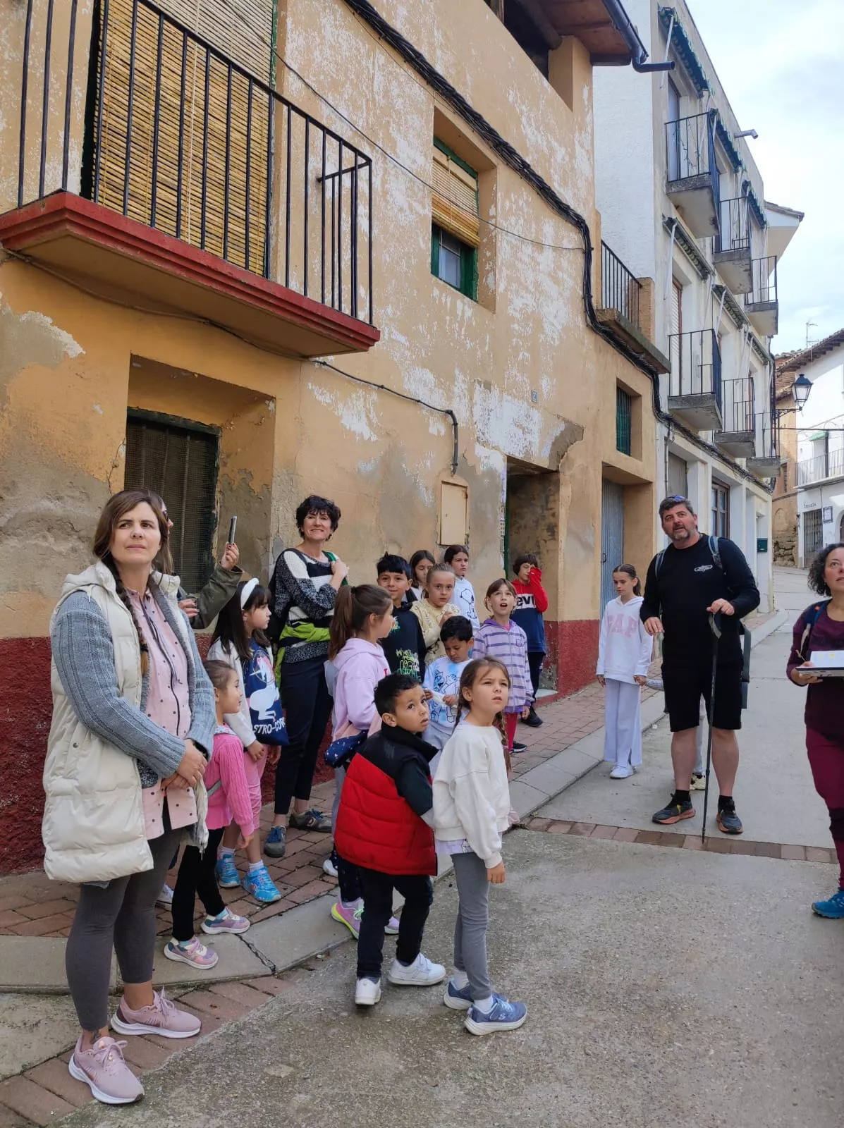 Actividad descubriendo las aves del alumnado de Bolea.
