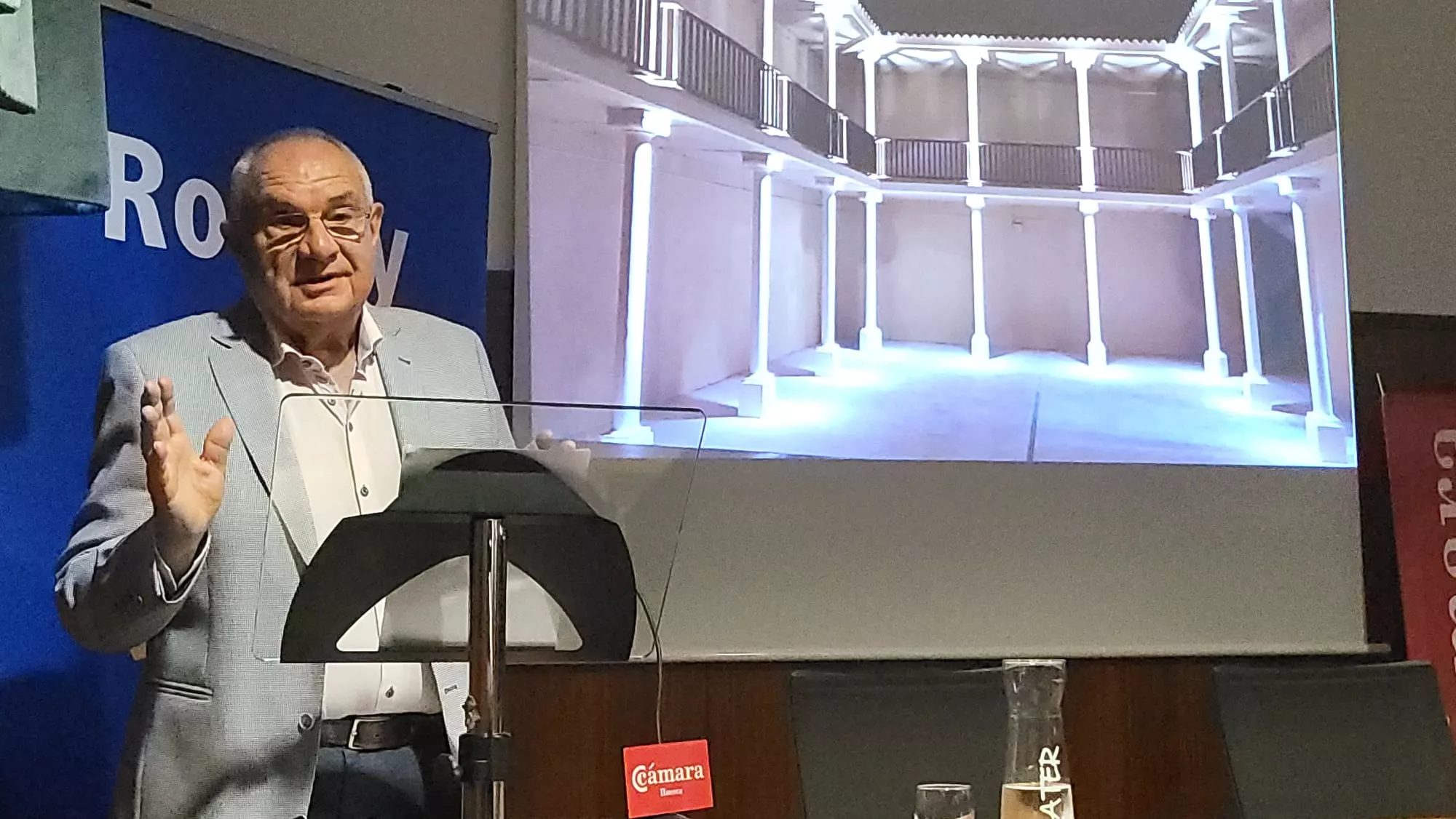 Distinción Rotaria a Luis Casáus y el Teatro de Robres