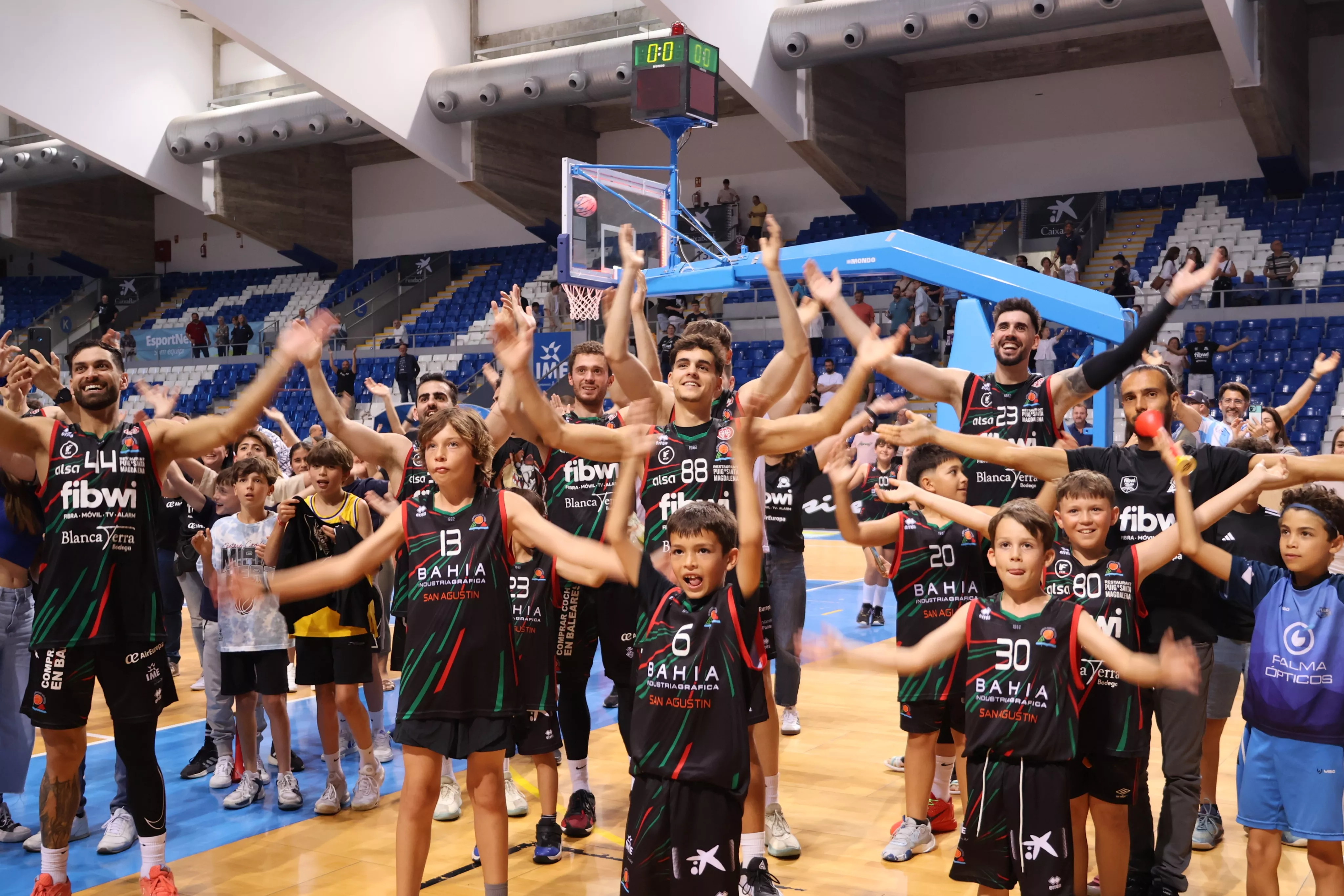 Fibwi Palma Bàsquet celebra una victoria.