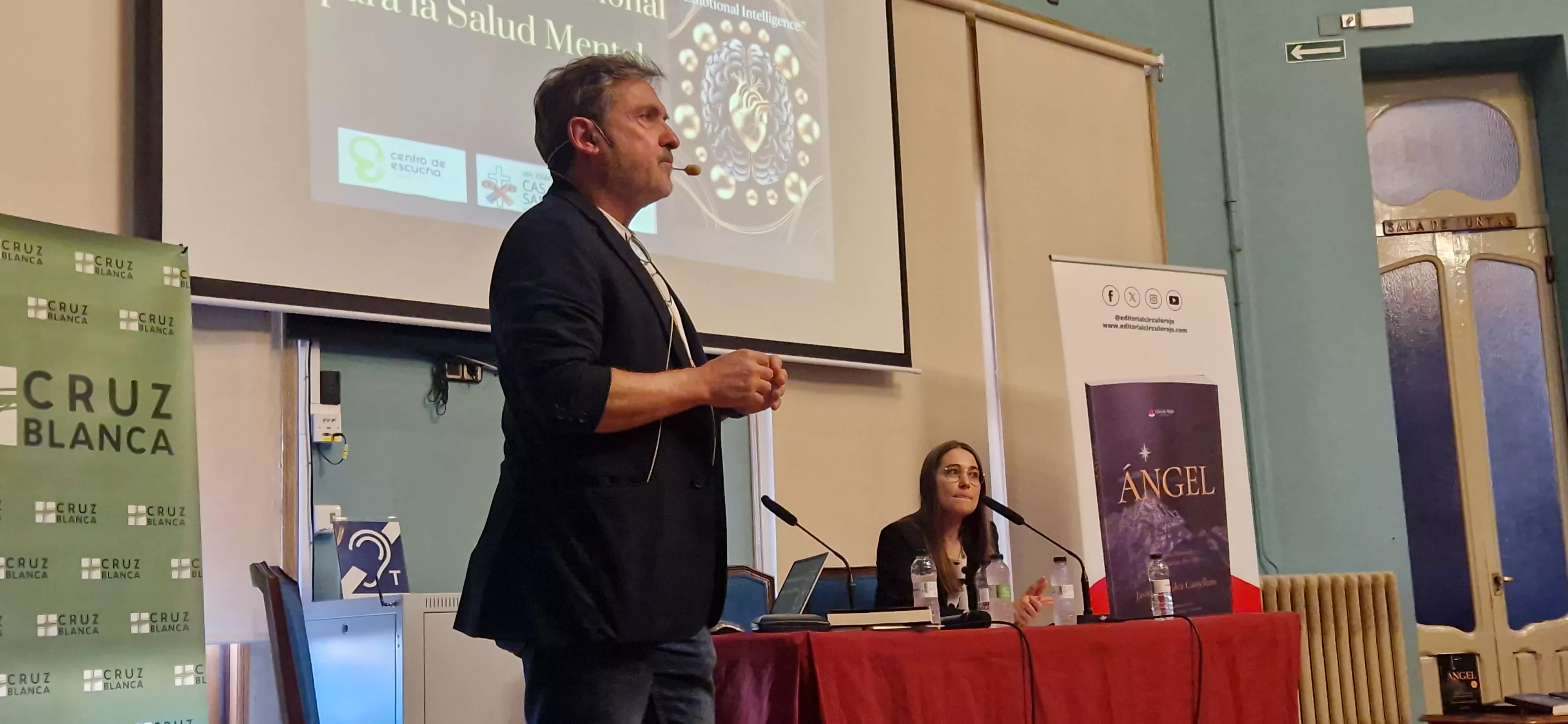  charla con Javier González Castellano y Cruz Blanca sobre el suicidio