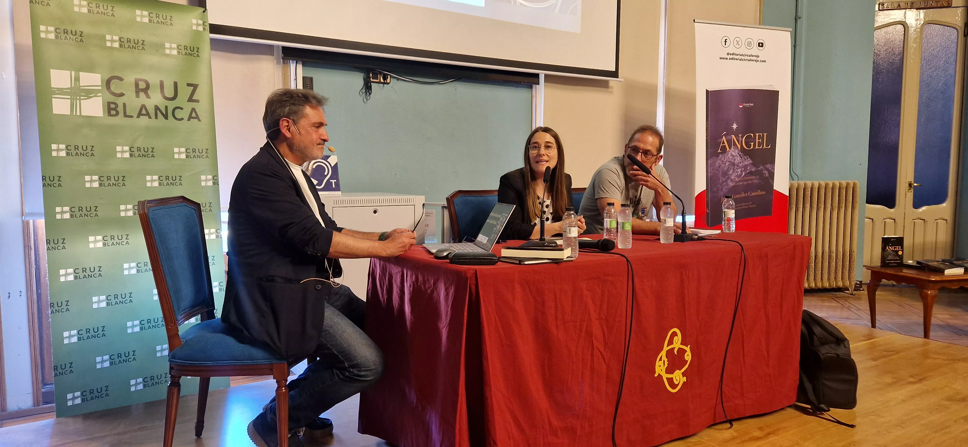  charla con Javier González Castellano y Cruz Blanca sobre el suicidio