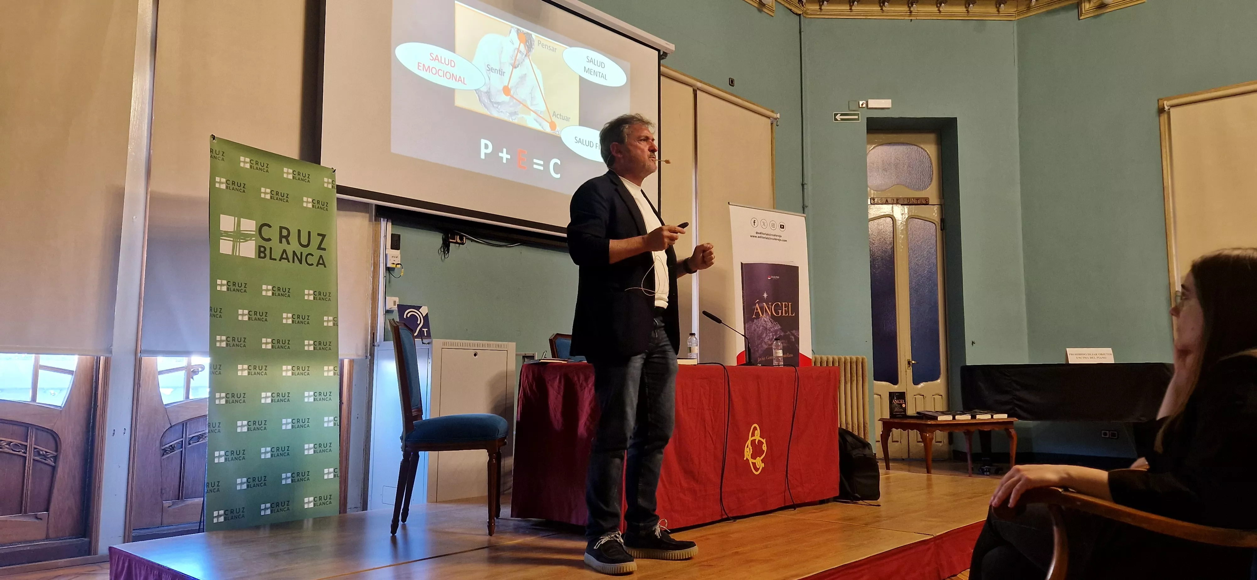  charla con Javier González Castellano y Cruz Blanca sobre el suicidio