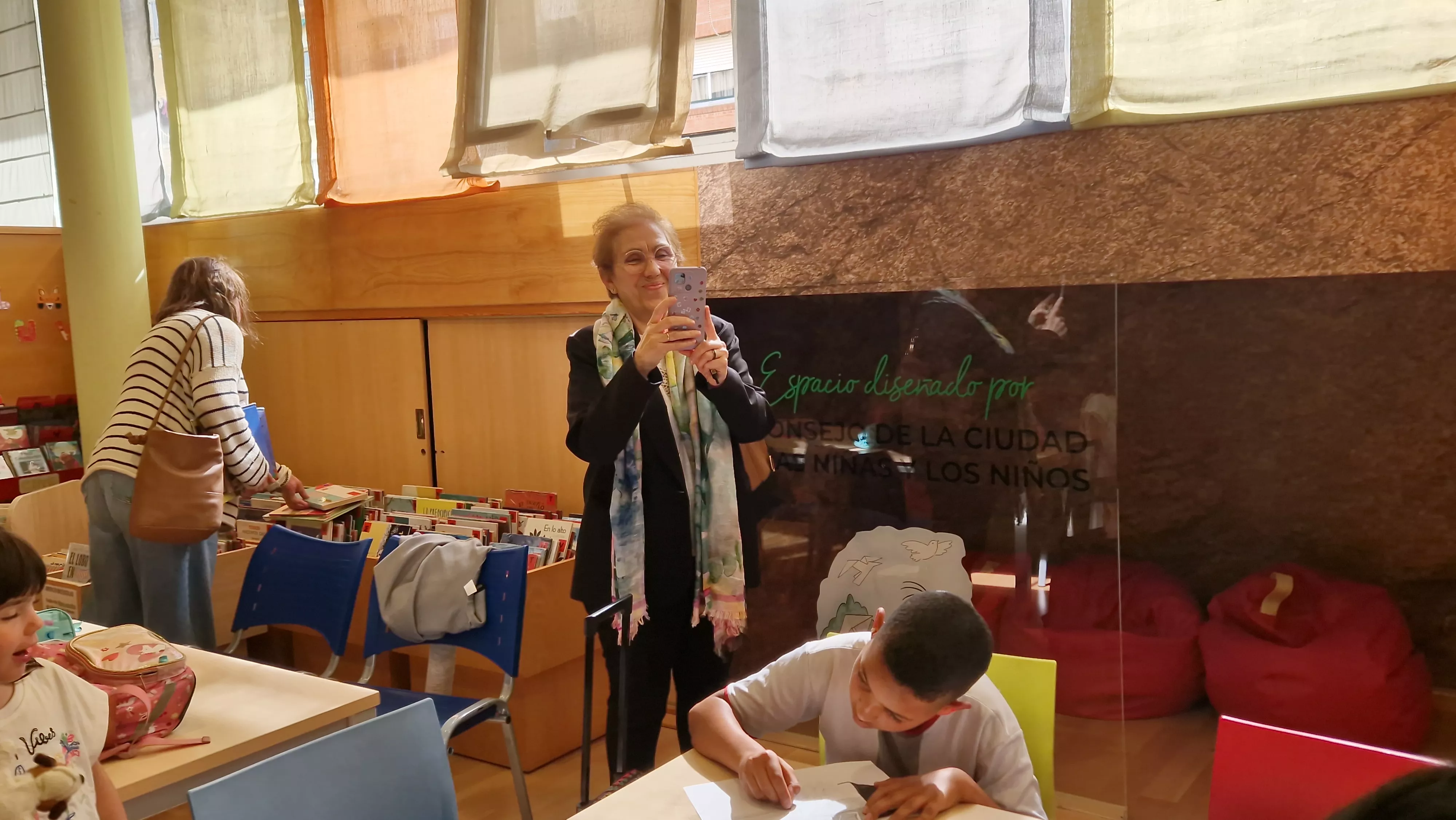 La Cueva de la lectura en la Biblioteca Ramón J. Sender. Foto Myriam Martínez