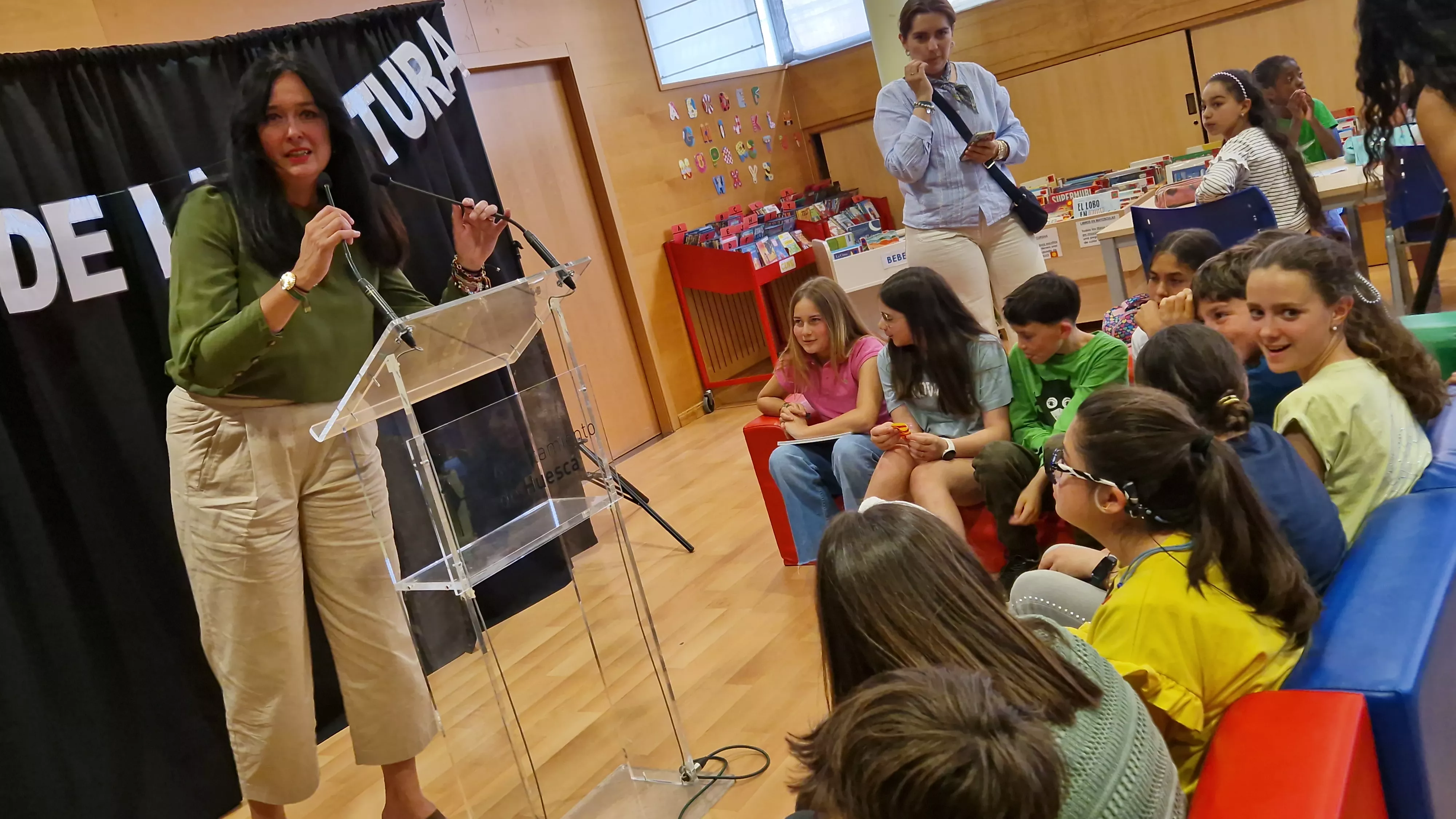 La Cueva de la lectura en la Biblioteca Ramón J. Sender. Foto Myriam Martínez
