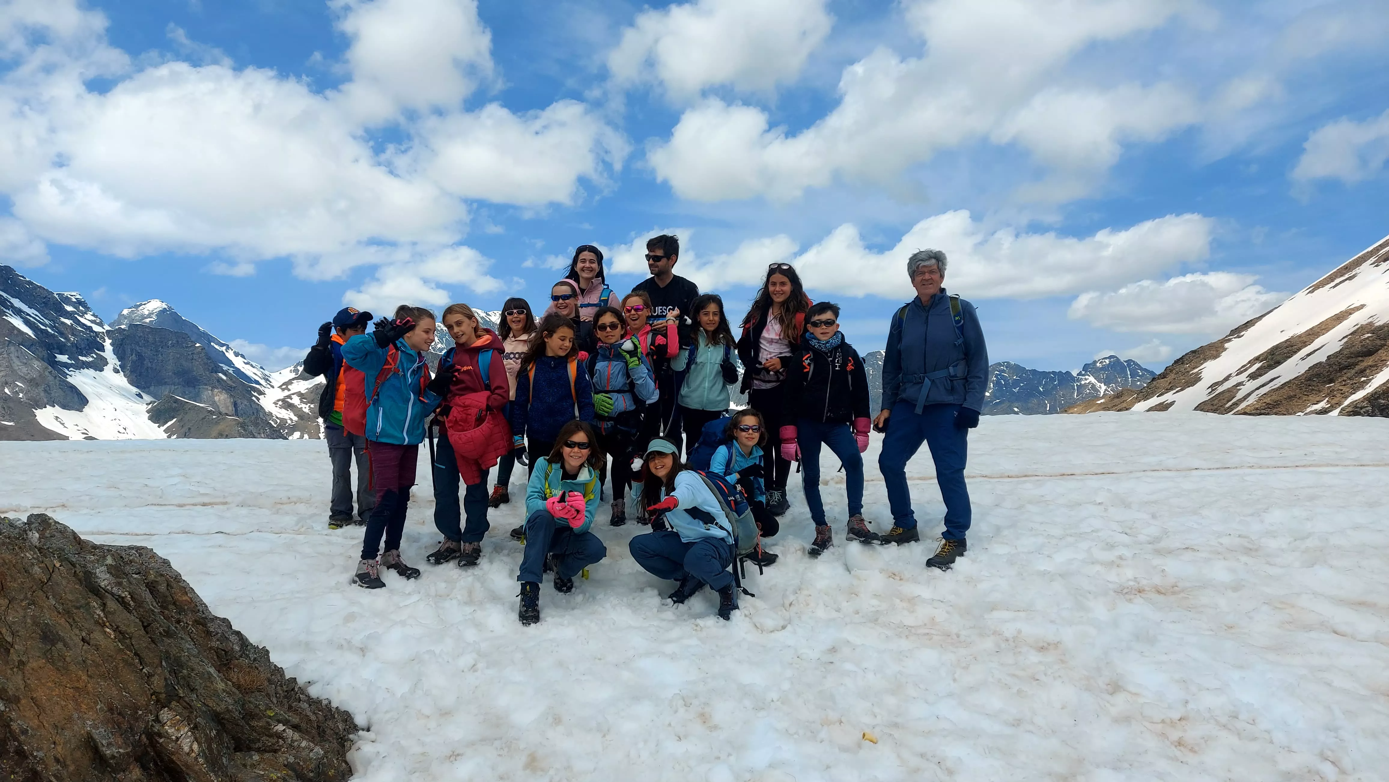 El grupo de los peques en Puerto Viello. 