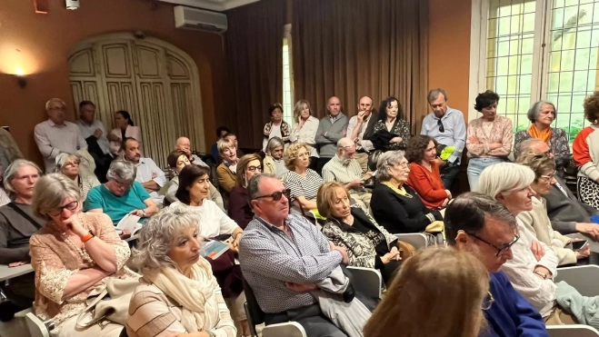 Público durante la conferencia.