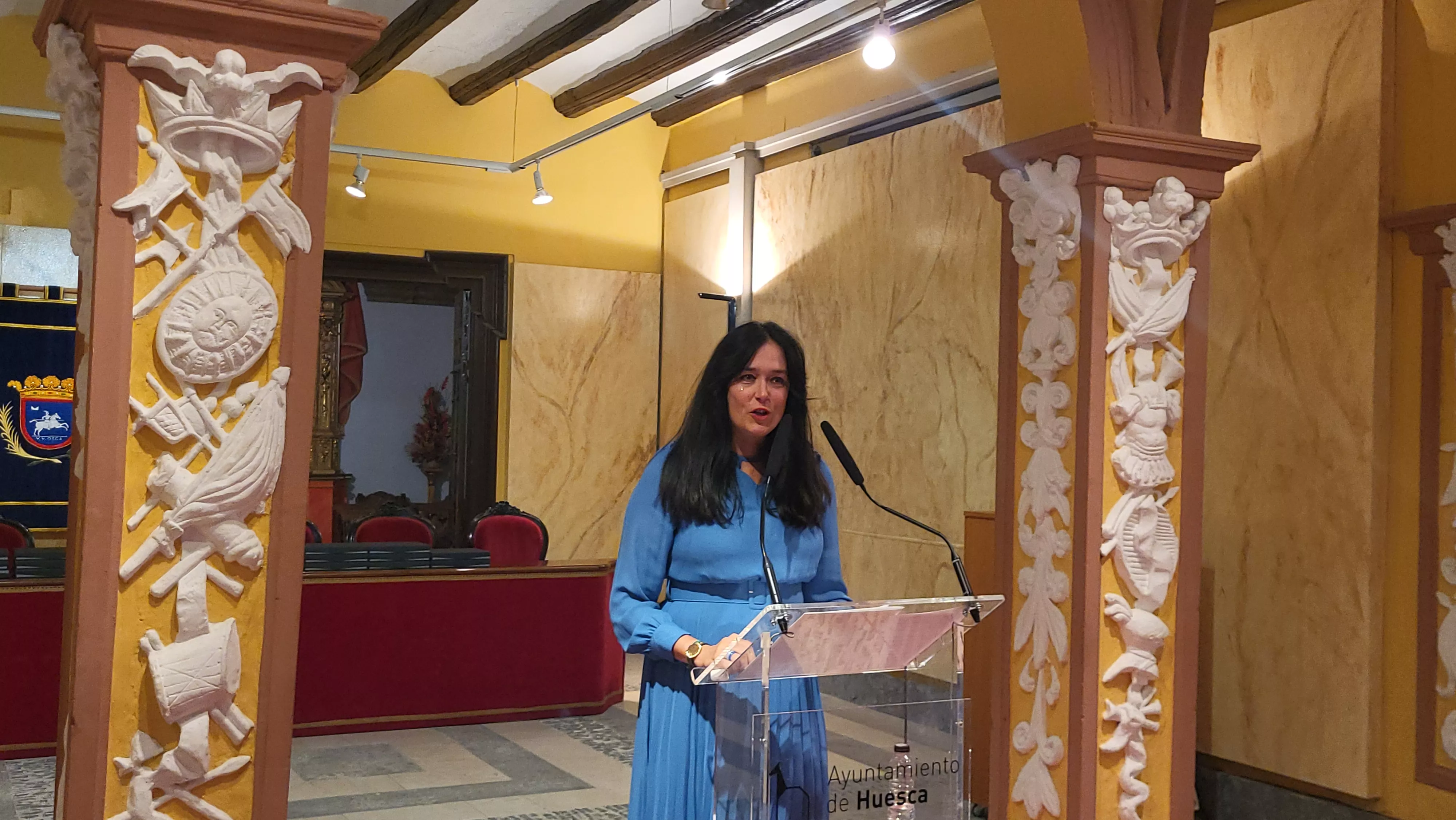 Homenaje de Huesca a 23 matrimonios en sus bodas de oro. Foto Mercedes Manterola