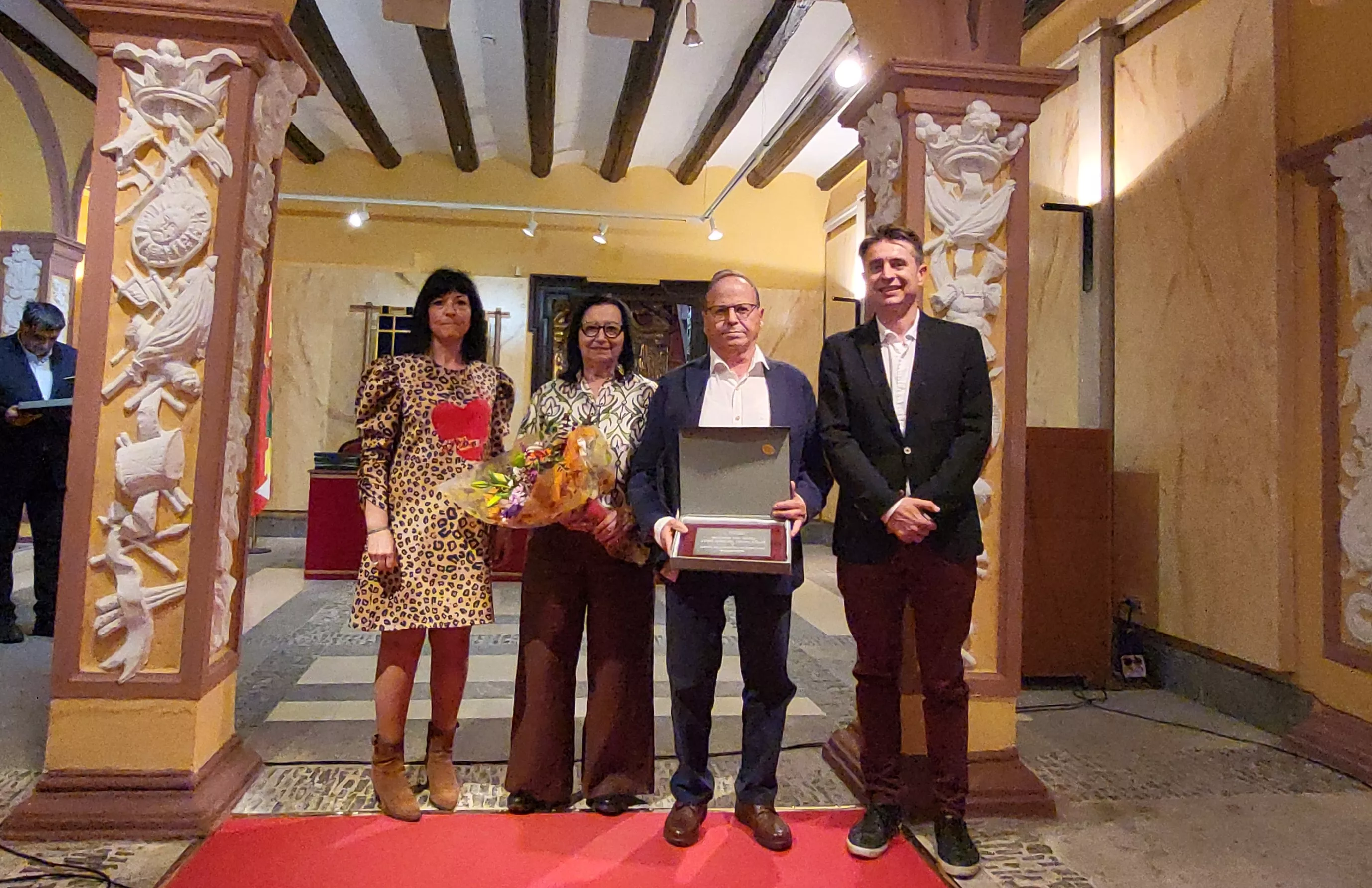 Homenaje de Huesca a 23 matrimonios en sus bodas de oro. Foto Mercedes Manterola