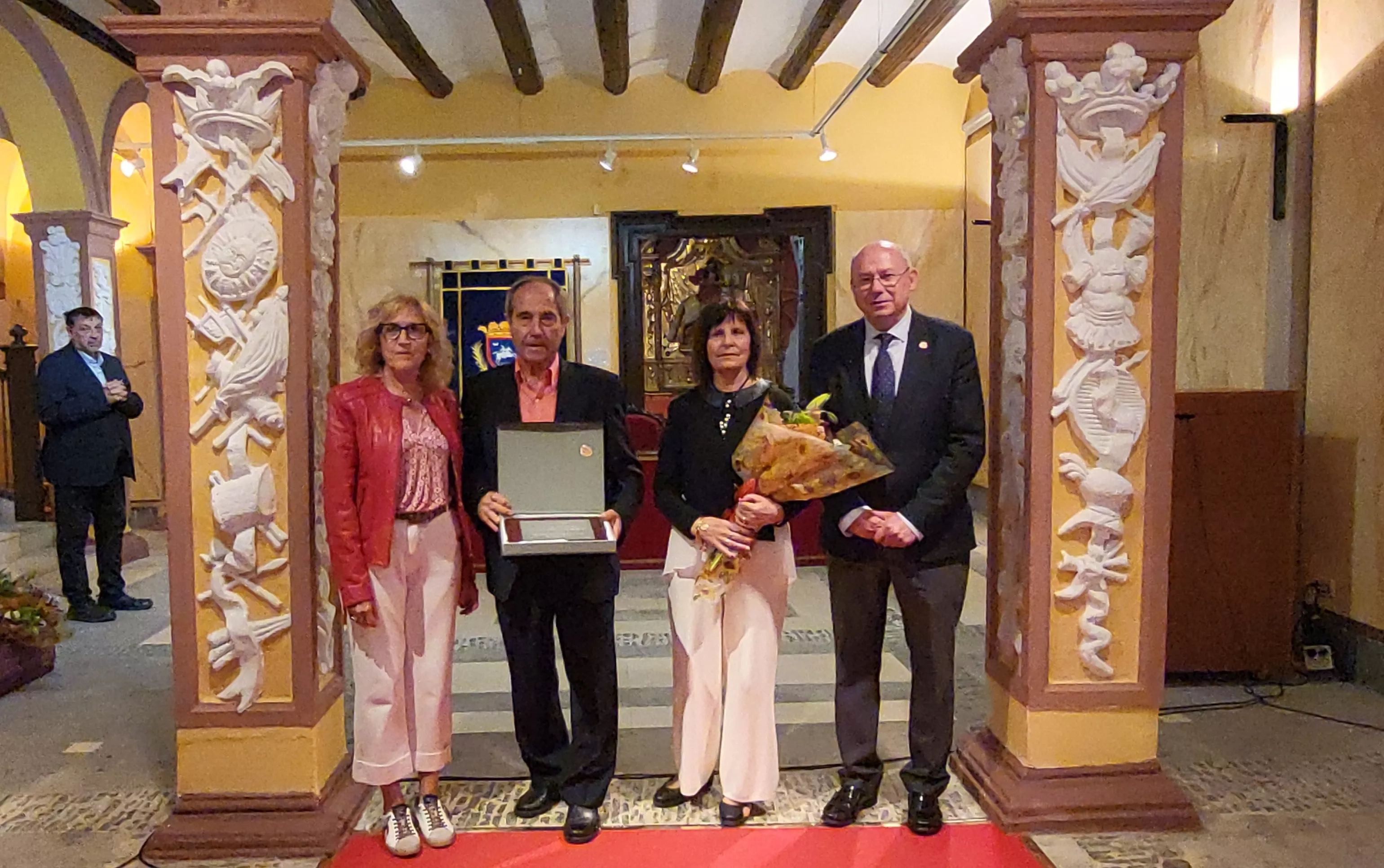Homenaje de Huesca a 23 matrimonios en sus bodas de oro. Foto Mercedes Manterola