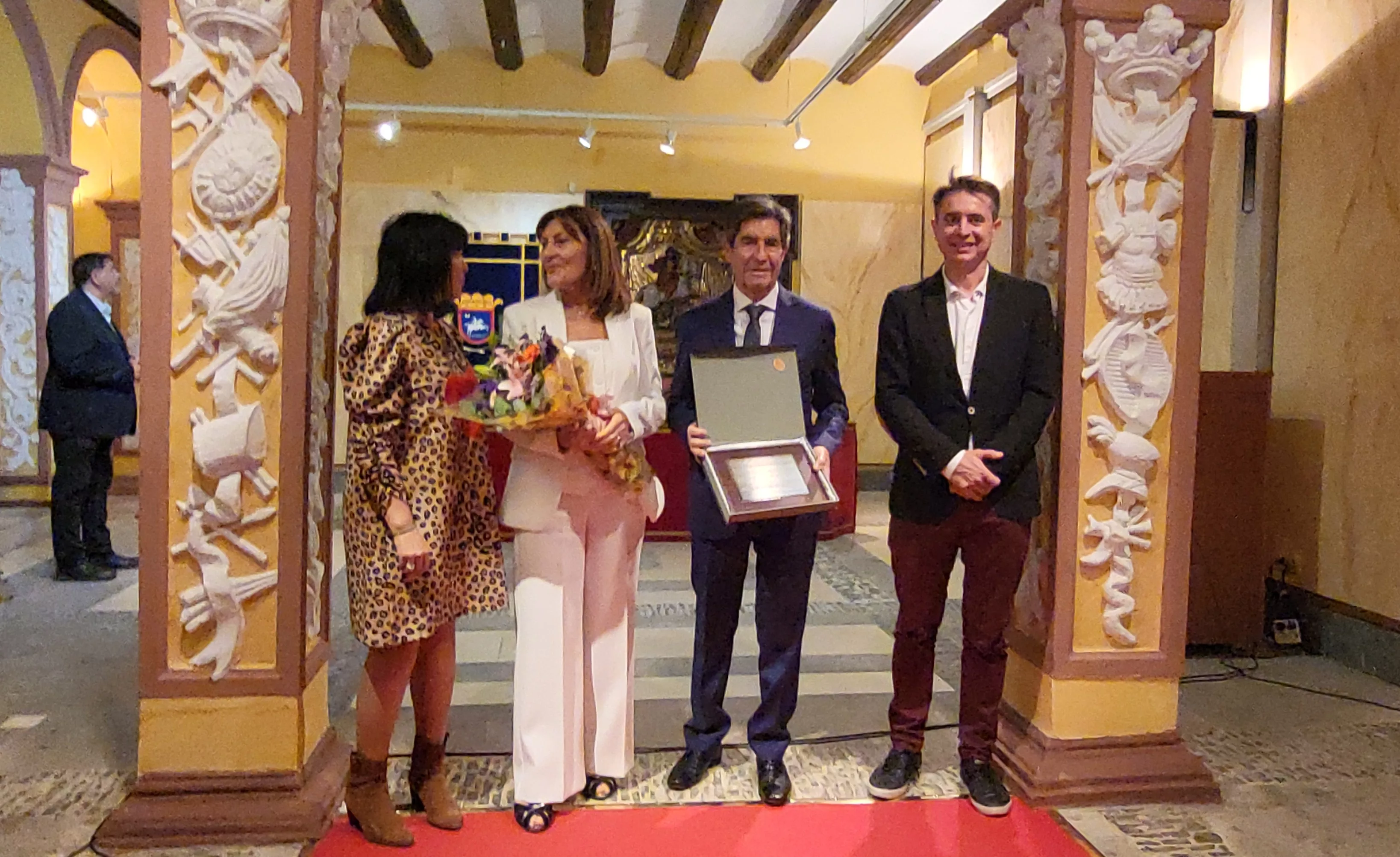 Homenaje de Huesca a 23 matrimonios en sus bodas de oro. Foto Mercedes Manterola