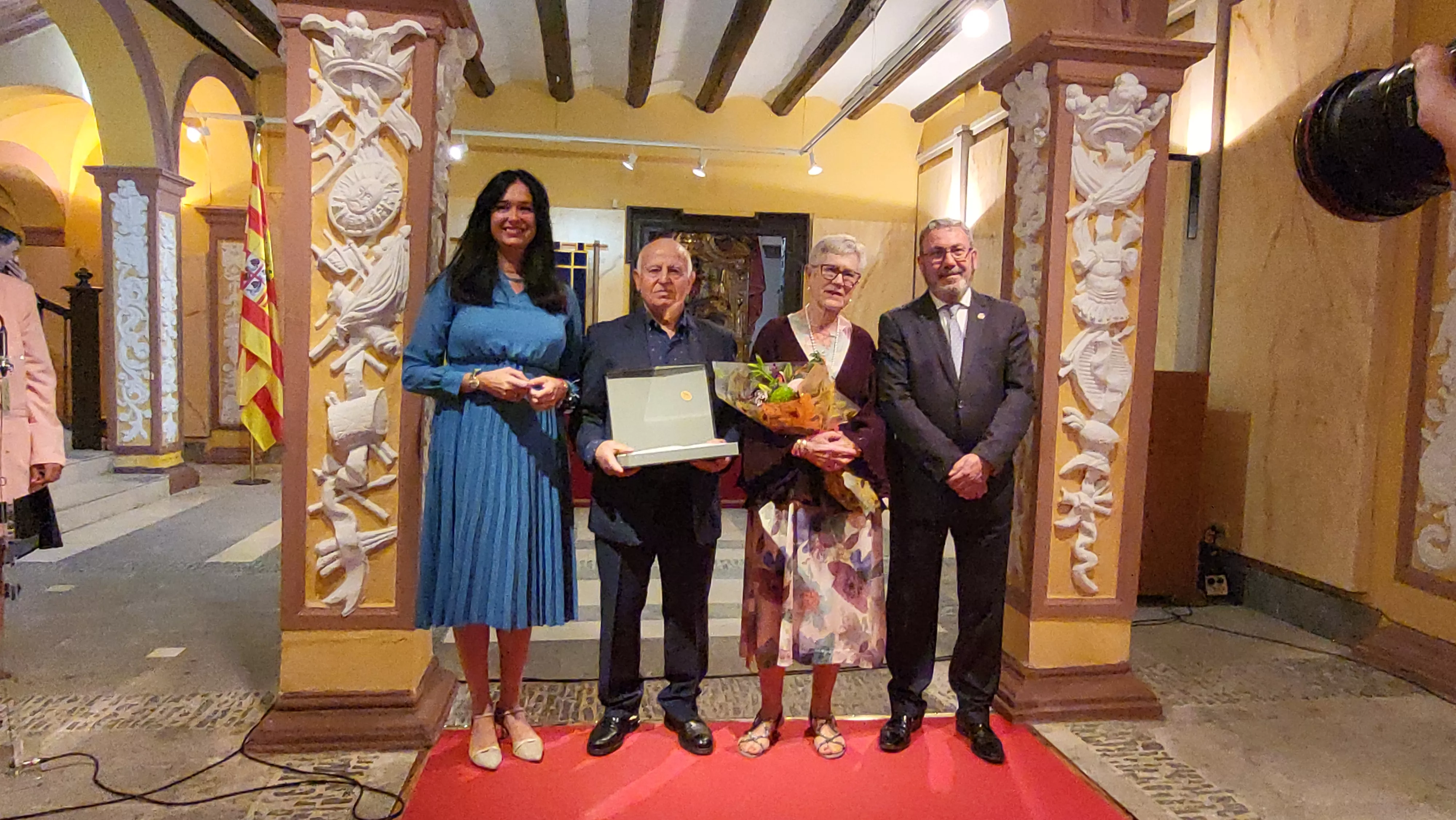 Homenaje de Huesca a 23 matrimonios en sus bodas de oro. Foto Mercedes Manterola