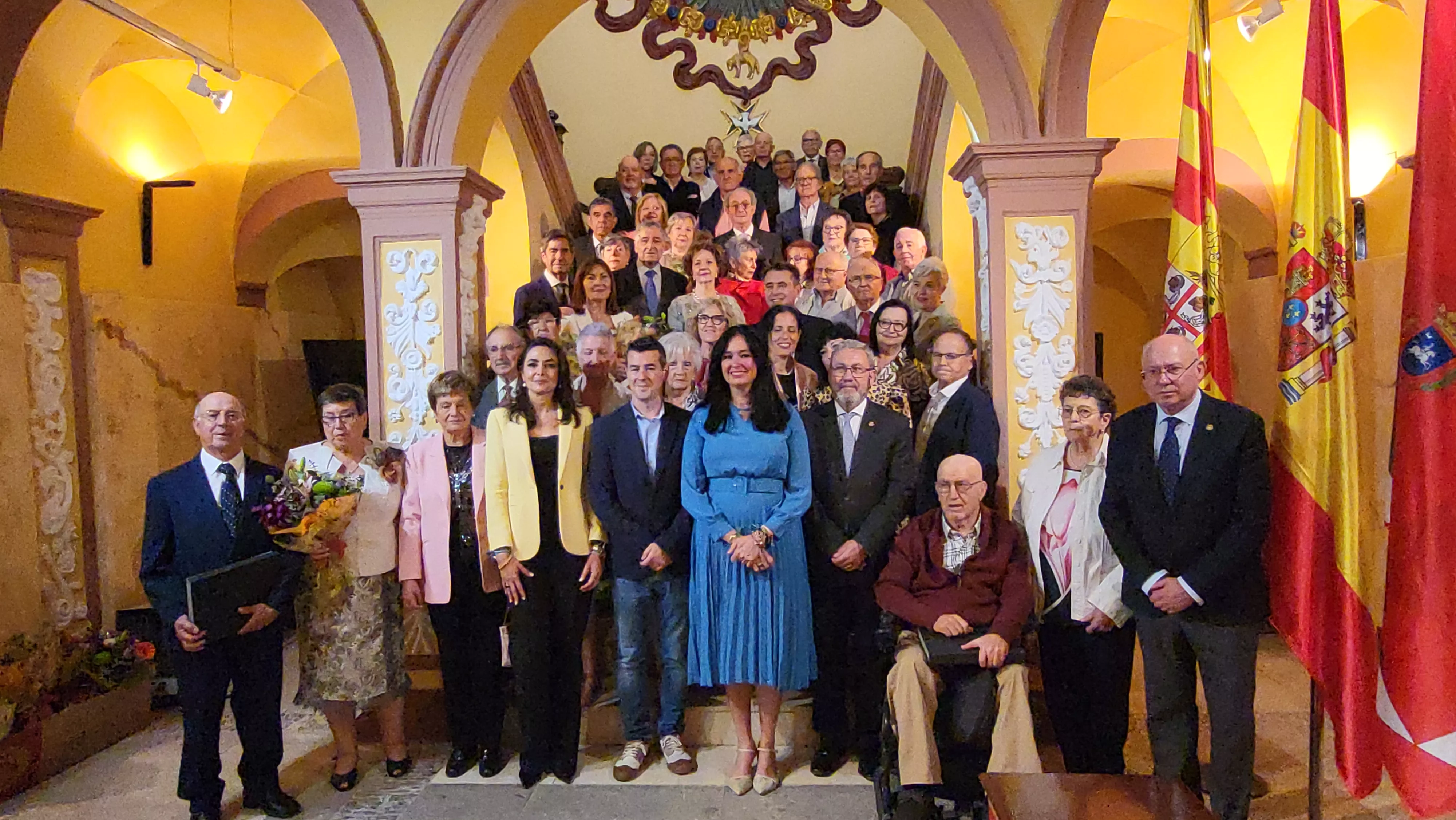 Homenaje de Huesca a 23 matrimonios en sus bodas de oro. Foto Mercedes Manterola