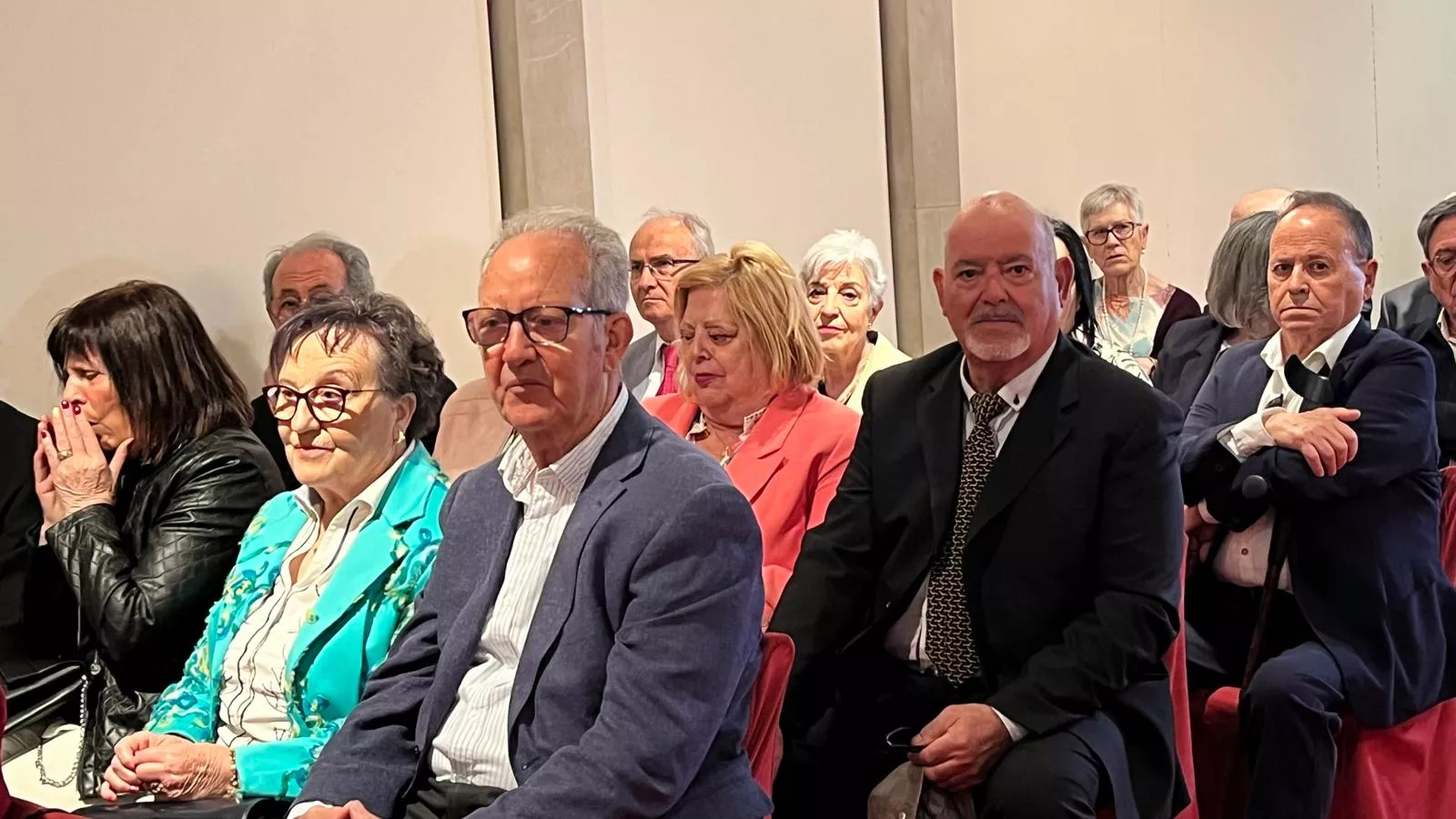 Homenaje de Huesca a 23 matrimonios en sus bodas de oro. Foto Mercedes Manterola